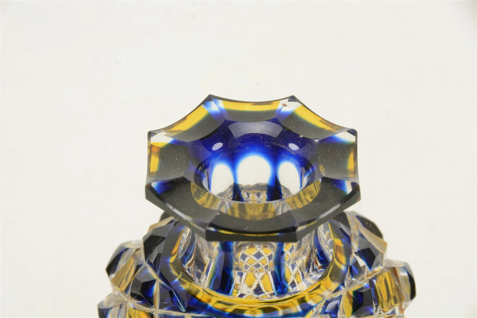 DA4-012: Superb quality 19th Century Bohemian Cut Lead Crystal Bottle W/ Stopper