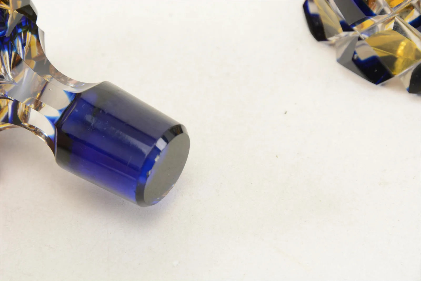 DA4-012: Superb quality 19th Century Bohemian Cut Lead Crystal Bottle W/ Stopper