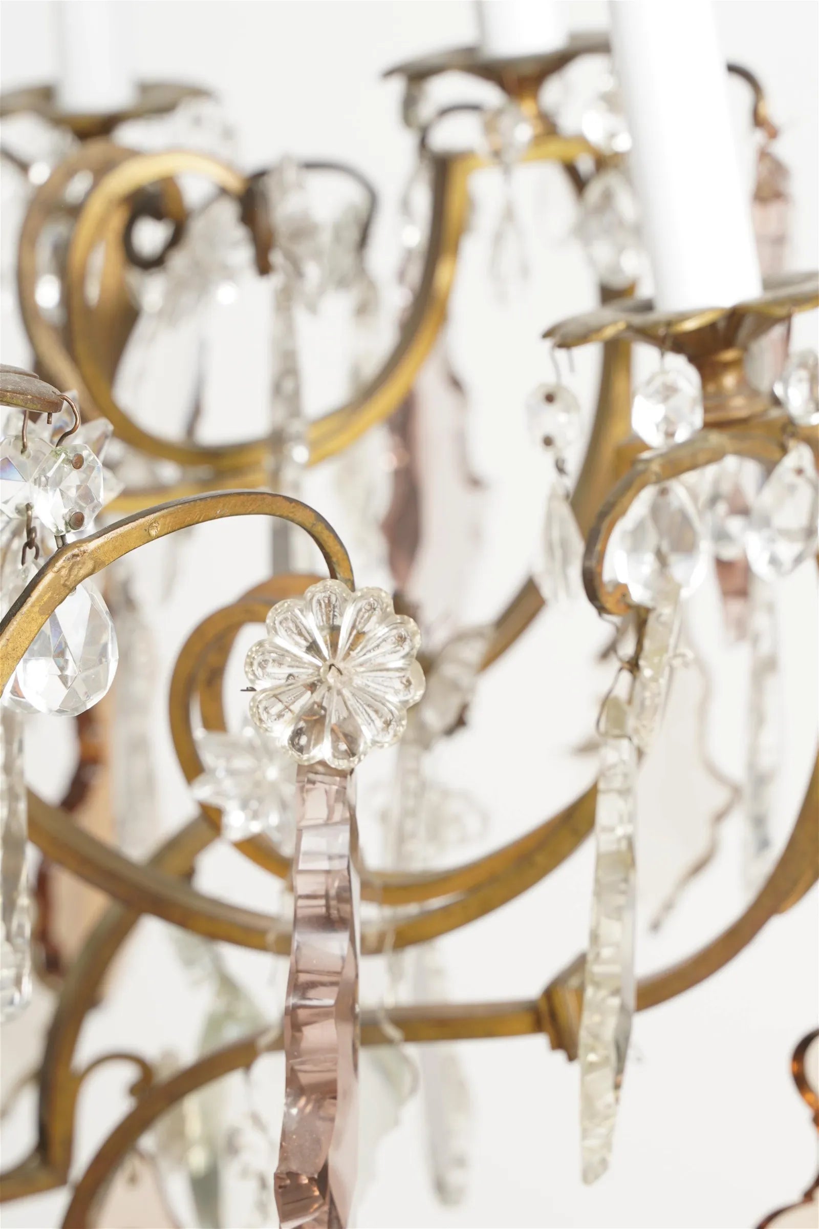 AL1-064: Antique 20th Century French Crystal & Gilt Brass Eight Light Chandelier