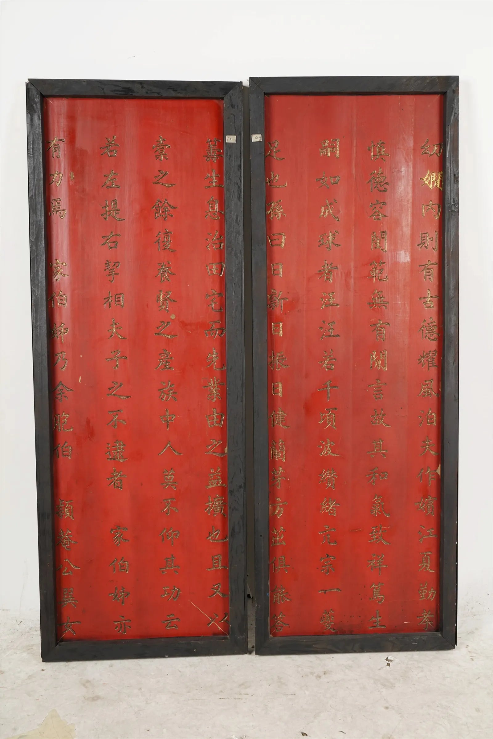 AF10-010: Antique Late 19th Century Chinese 2 Panel Chinoiserie Screen With Figures
