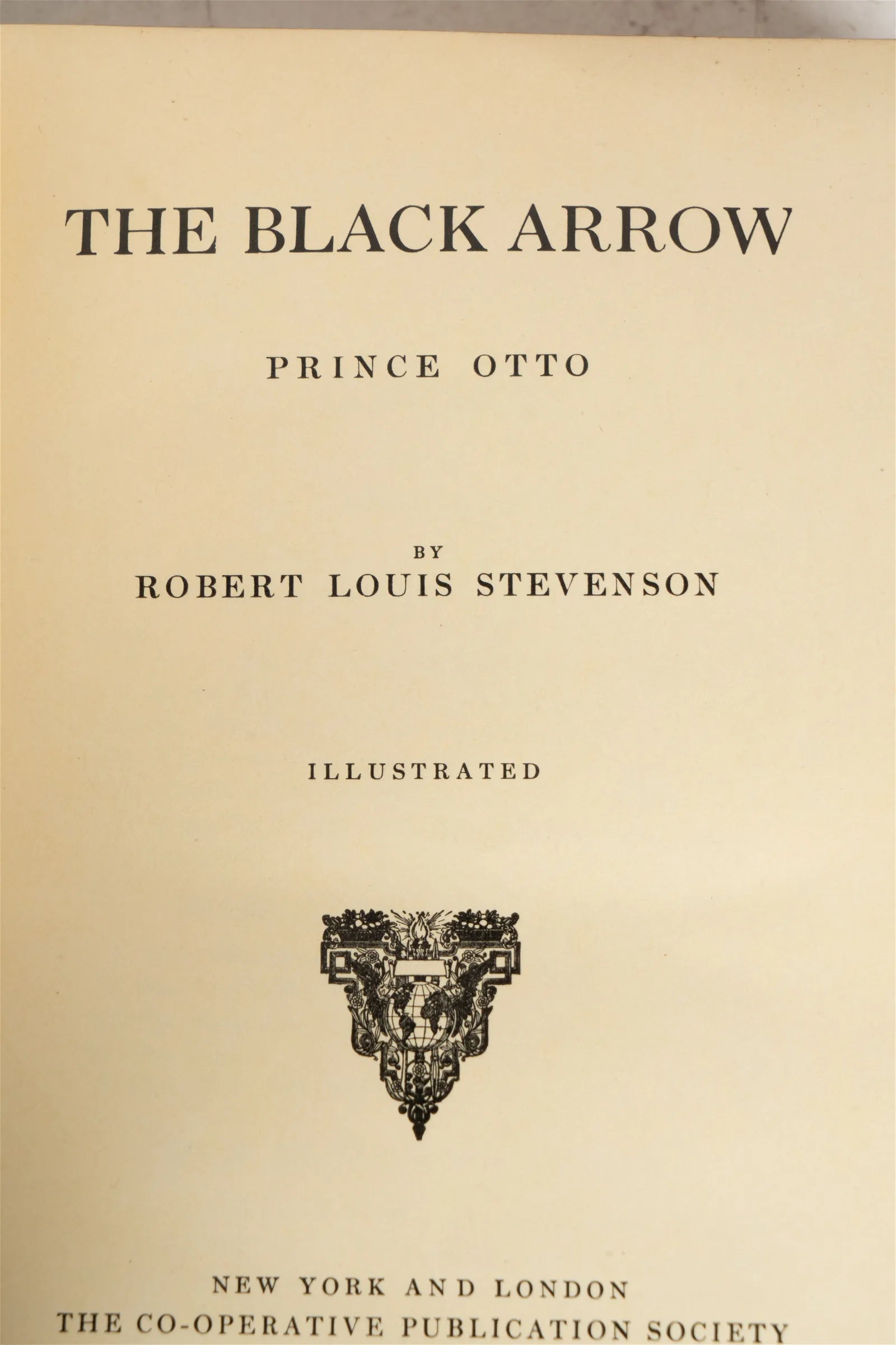 DA8-002: Late 19th C Leather Bound Works of Robert Louis Stevenson (8 Volumes)