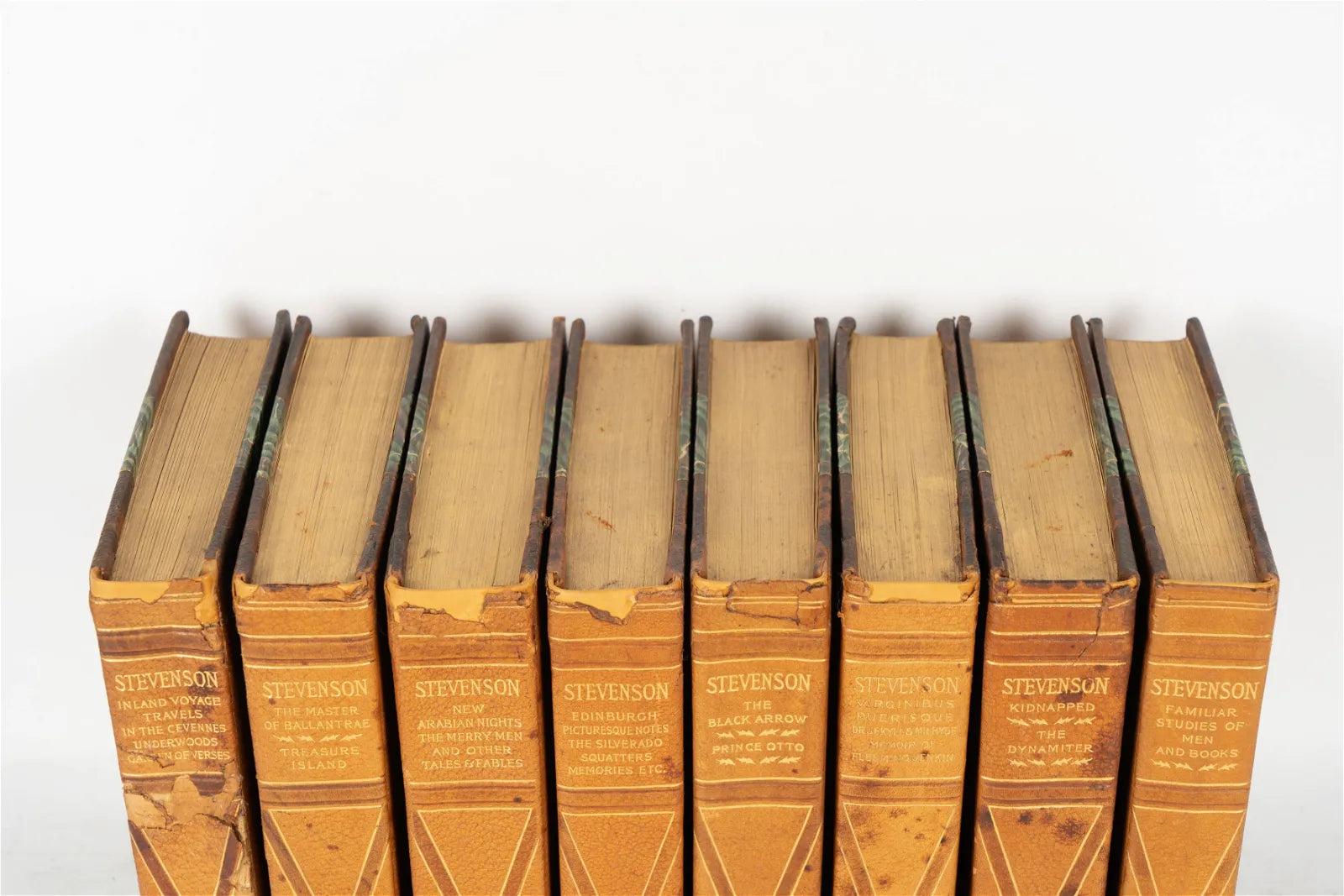 DA8-002: Late 19th C Leather Bound Works of Robert Louis Stevenson (8 Volumes)