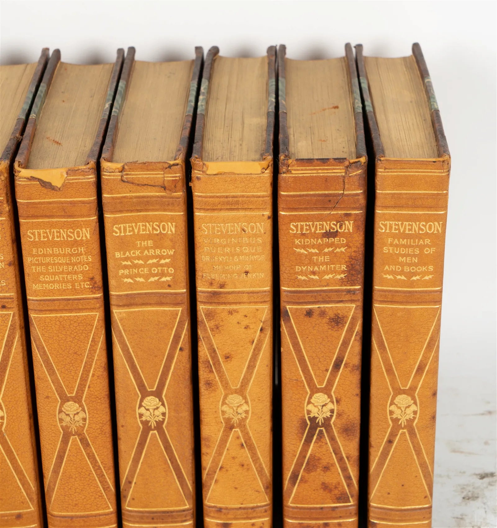 DA8-002: Late 19th C Leather Bound Works of Robert Louis Stevenson (8 Volumes)
