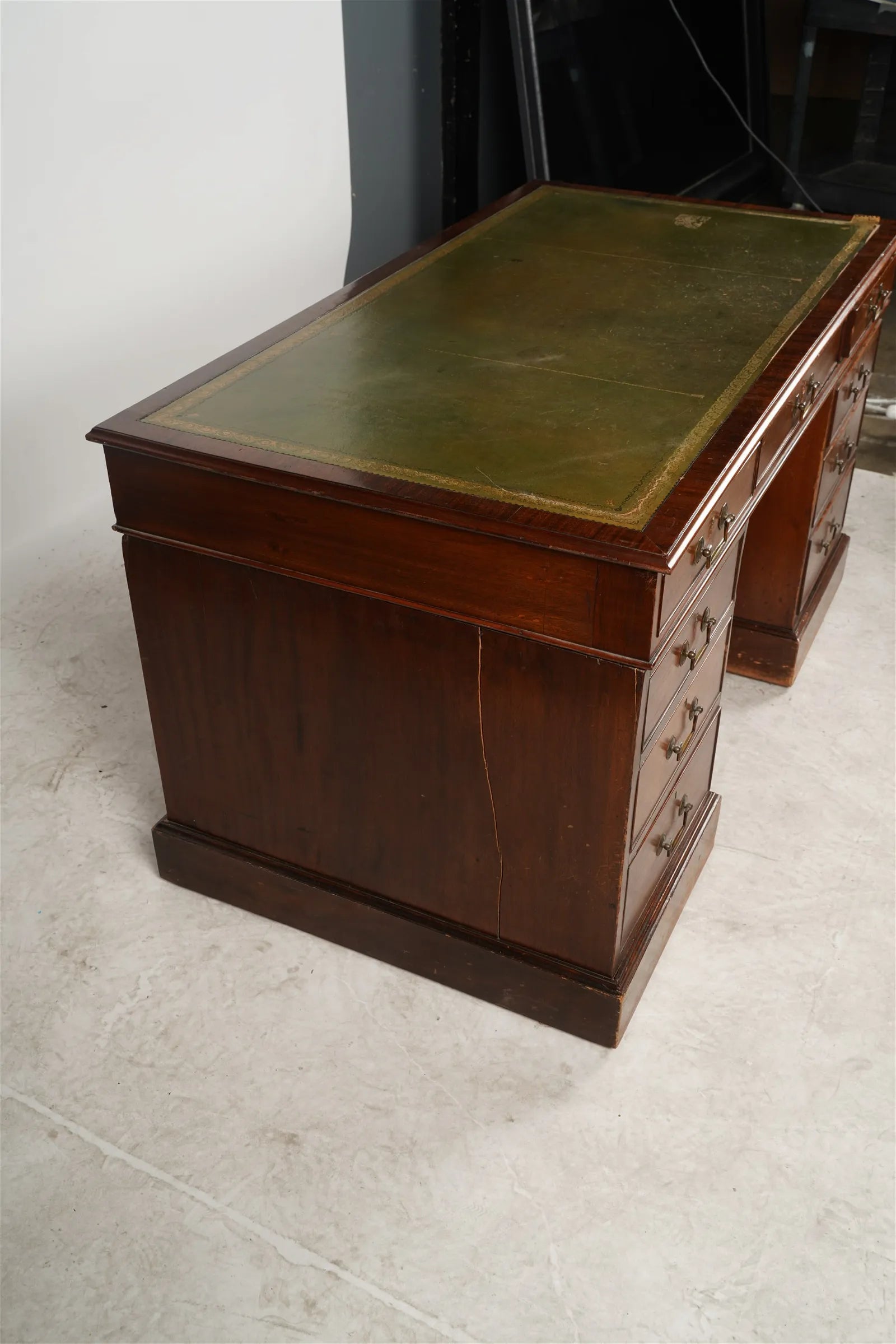 AF5-019: Restored Antique Mid 19th Century English Georgian Style  Mahogany Pedestal Desk W/ Leather Inset Top