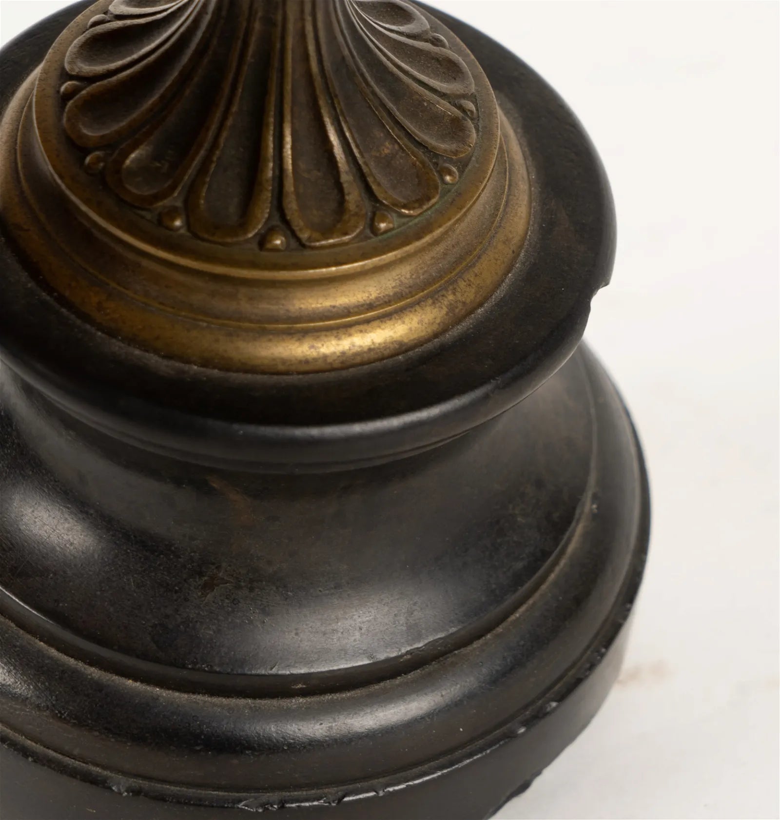 DA2-017: Mid 19th Century Bronze Tazza on Marble Base - Jules Moigniez (1835 - 1894)
