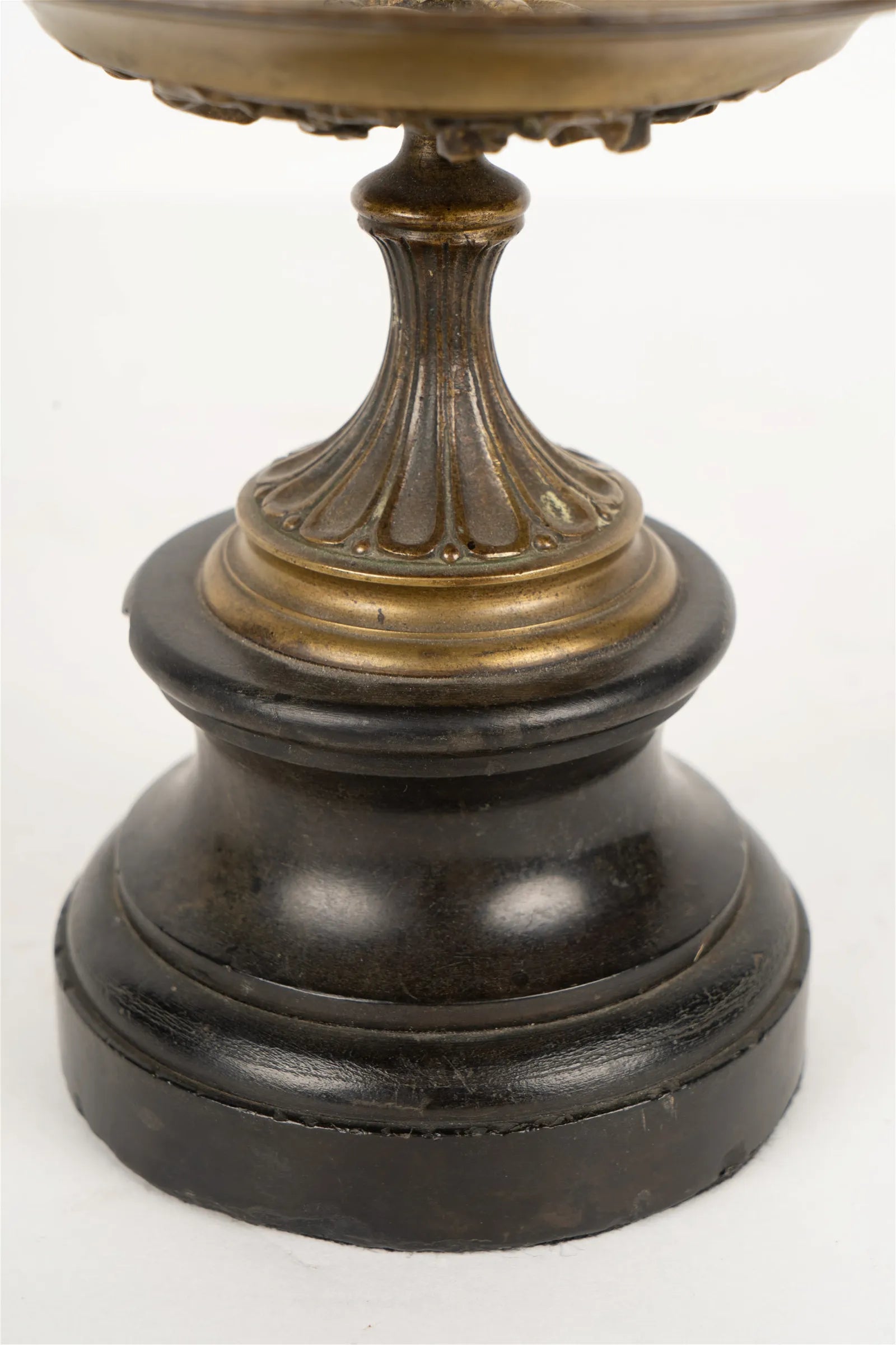 DA2-017: Mid 19th Century Bronze Tazza on Marble Base - Jules Moigniez (1835 - 1894)