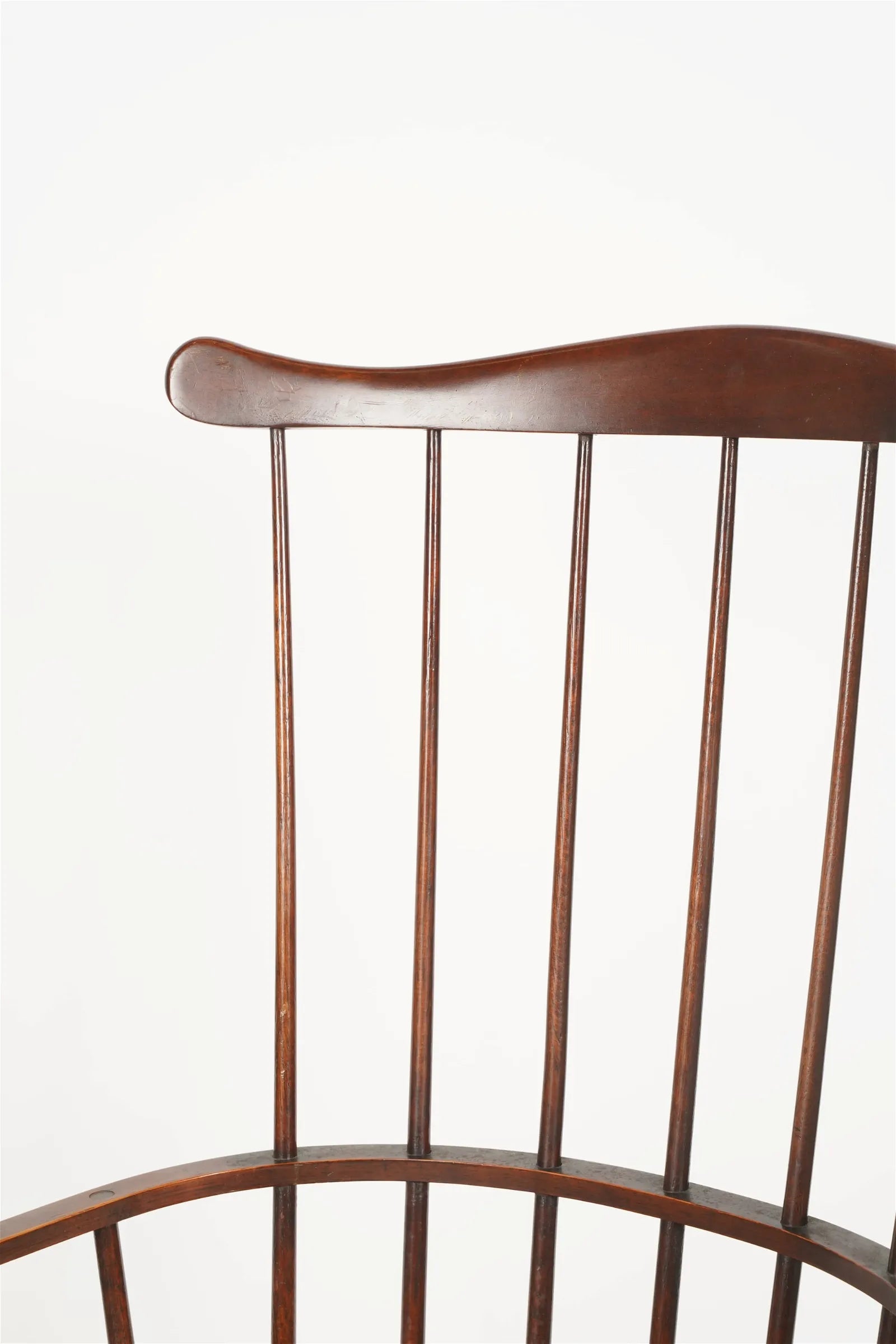 AF2-338: Vintage Late 20th Century Pine Comb Back Windsor Armchair By Century Furniture Company