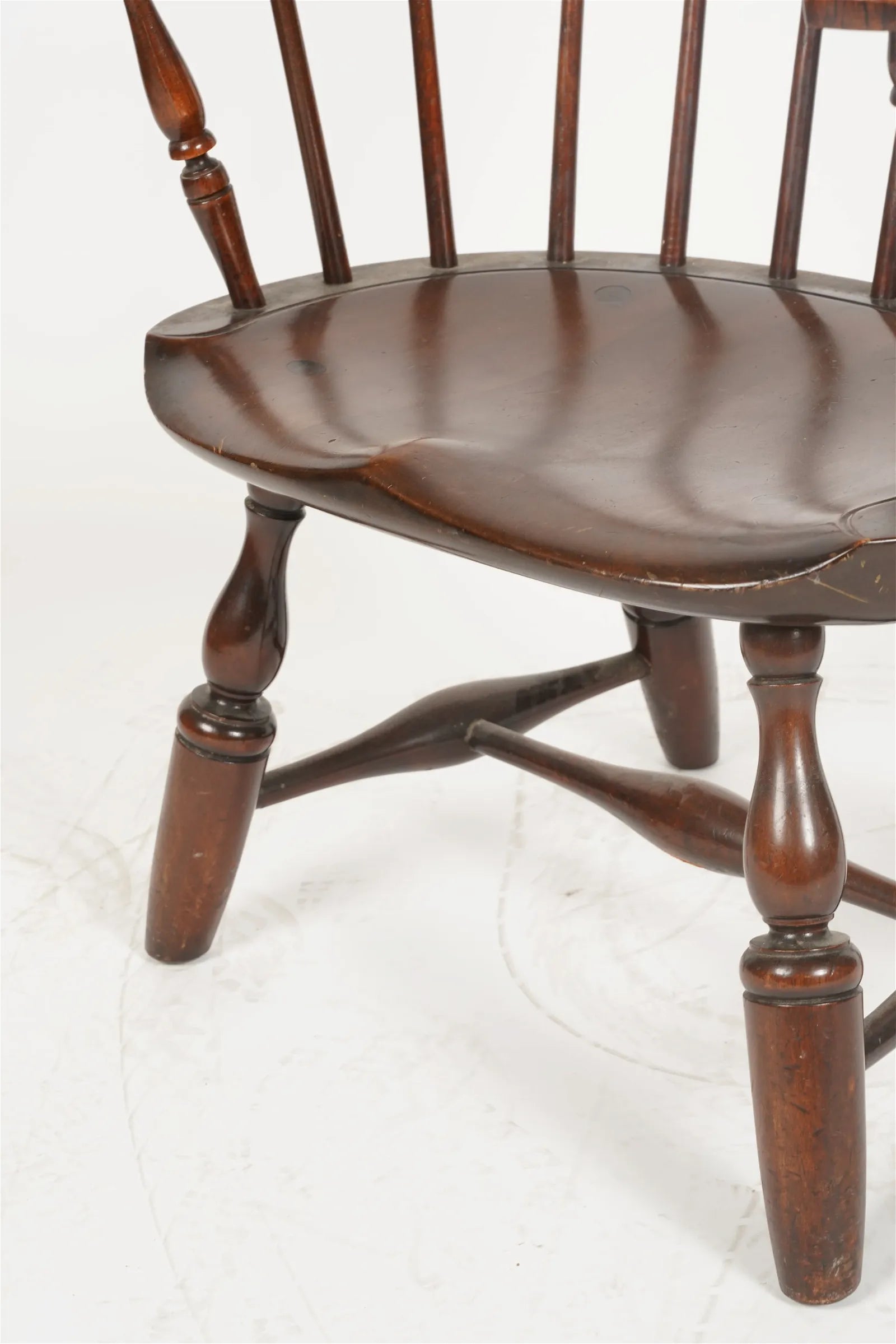 AF2-338: Vintage Late 20th Century Pine Comb Back Windsor Armchair By Century Furniture Company