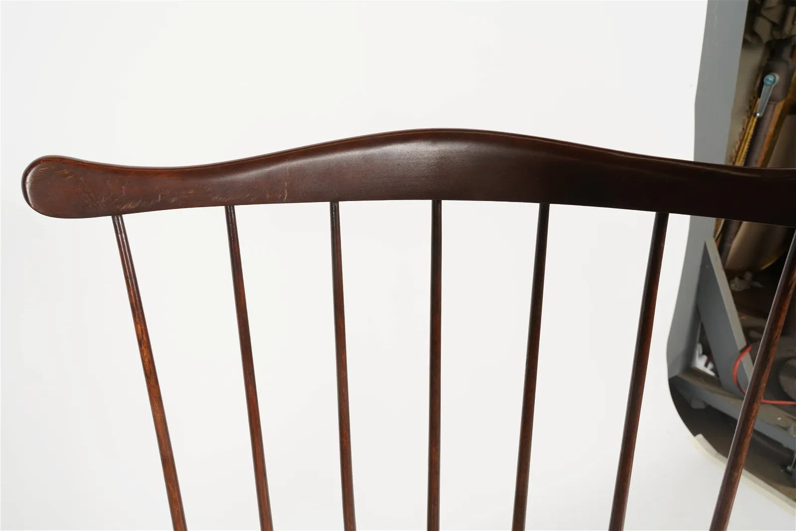 AF2-338: Vintage Late 20th Century Pine Comb Back Windsor Armchair By Century Furniture Company