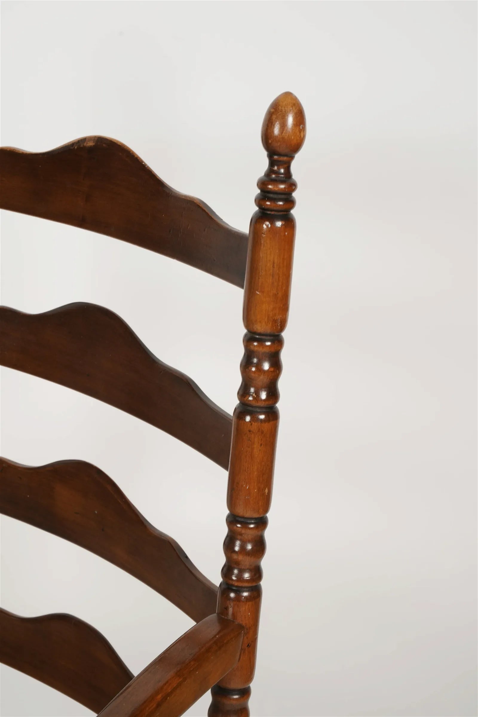 AF2-414: Pair of Late 20th C American Colonial Style Ladderback Armchairs W/ Upholstered Seat