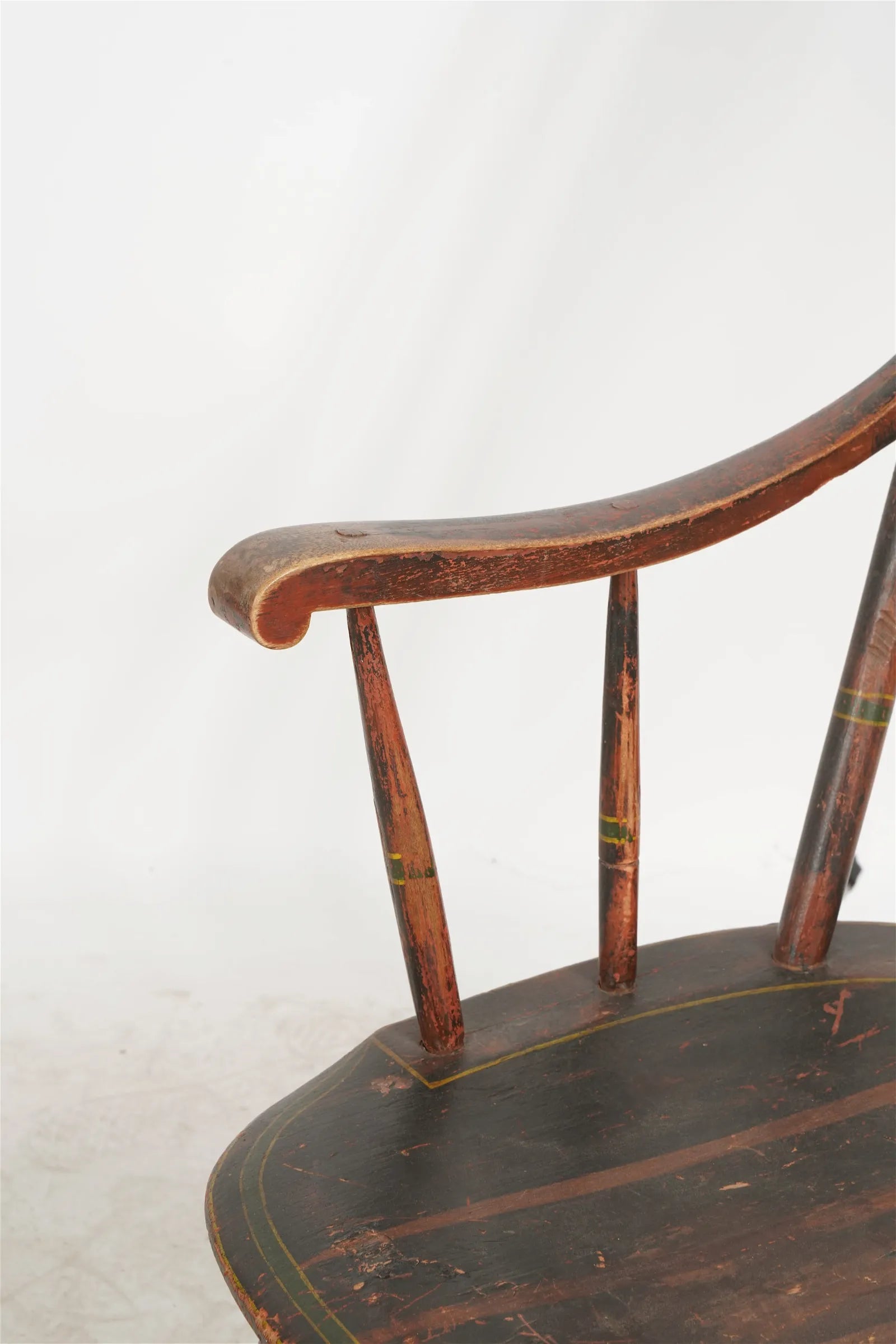 AF2-416: Antique Late 18th Century Paint Decorated American Rod Back Windsor Rocking Chair