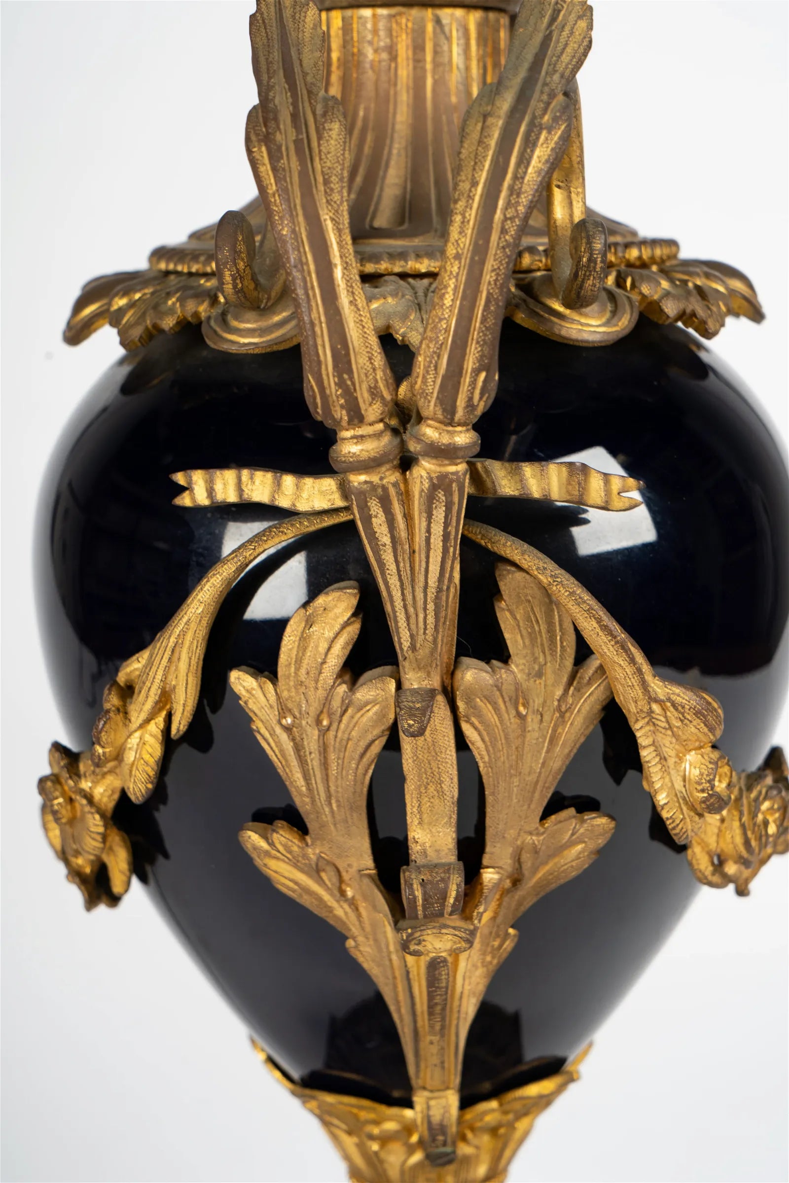 AL2-018: Antique Circa 1920 French Gilt Bronze Mounted Cobalt Blue Porcelain Urn Form Table Lamp