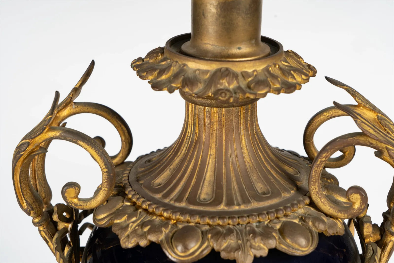 AL2-018: Antique Circa 1920 French Gilt Bronze Mounted Cobalt Blue Porcelain Urn Form Table Lamp