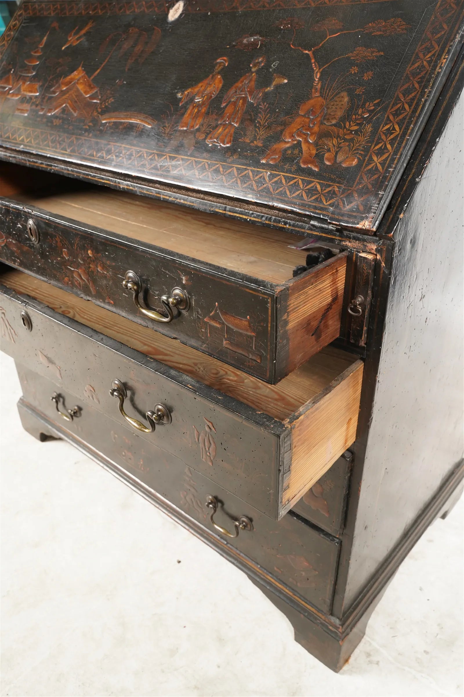 AF5-001: Antique Late 18th Century American Chinoiserie Black and Gilt Japanned Bureau Secretary Bookcase