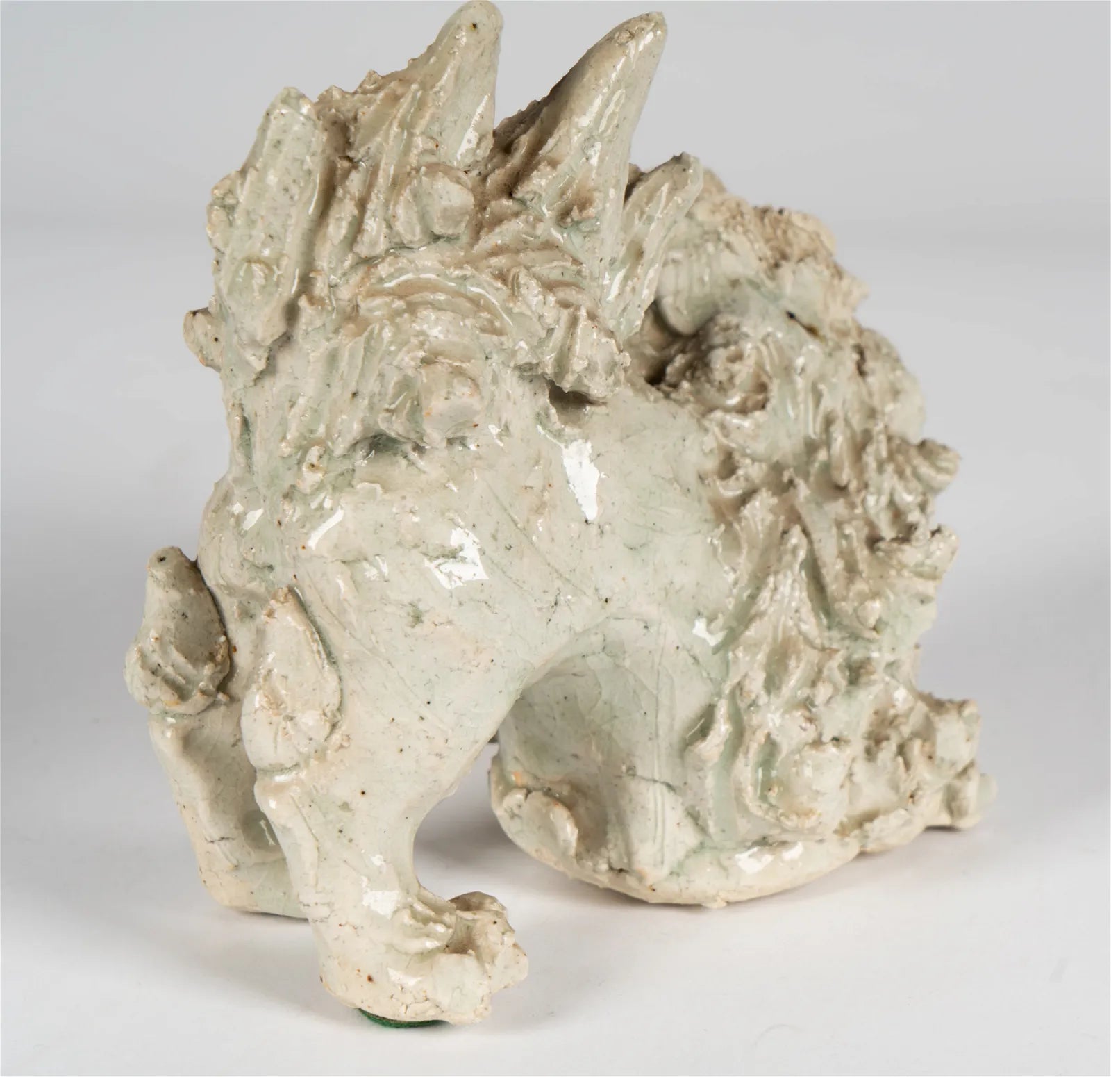 DA5-019: Glazed Porcelain Chinese Crouching Foo Lion