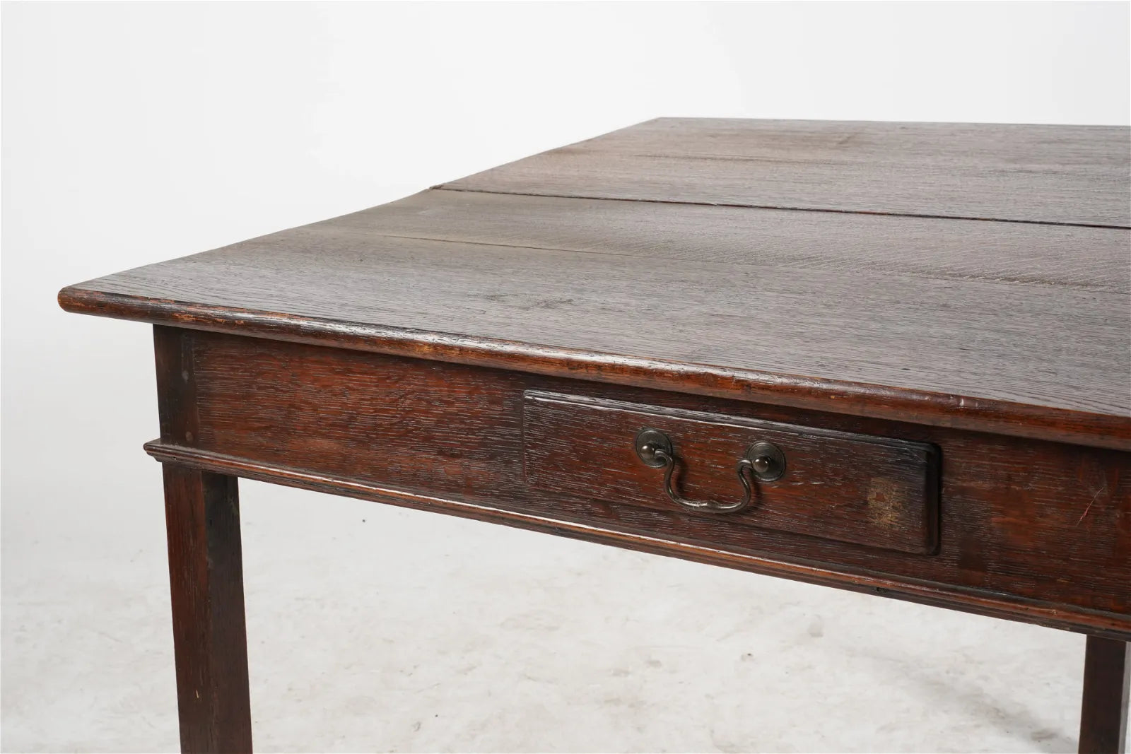 AF1-044: Late 18th Century English Georgian Oak Flip Top Table