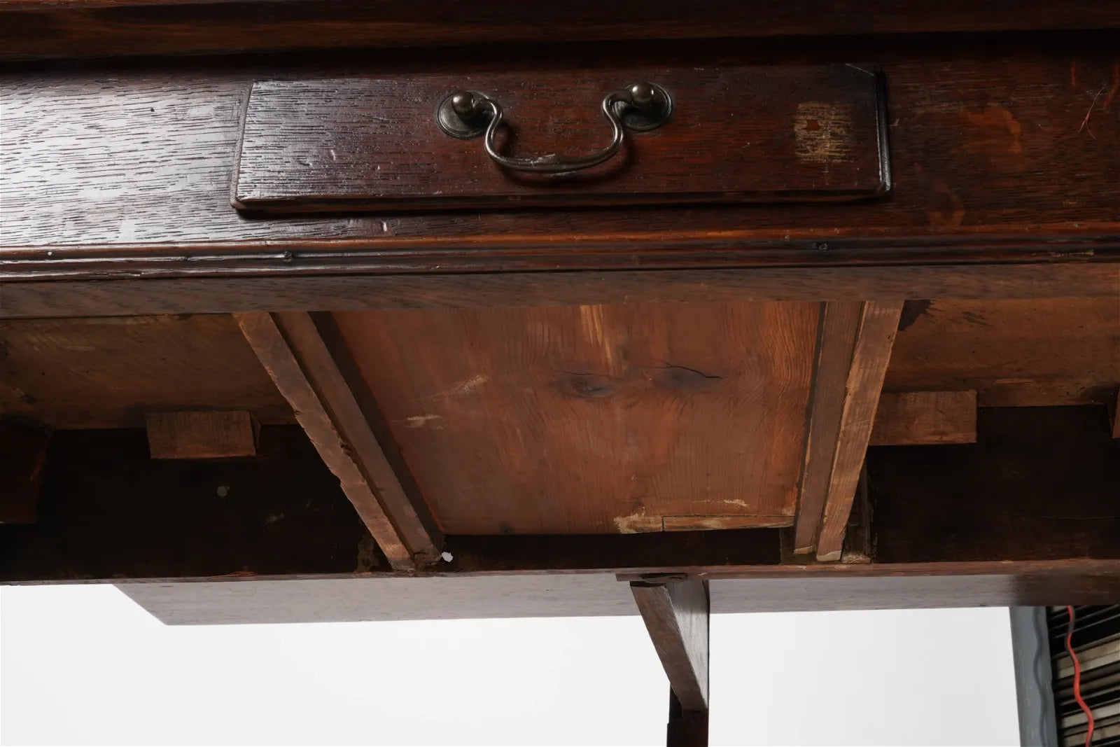 AF1-044: Late 18th Century English Georgian Oak Flip Top Table