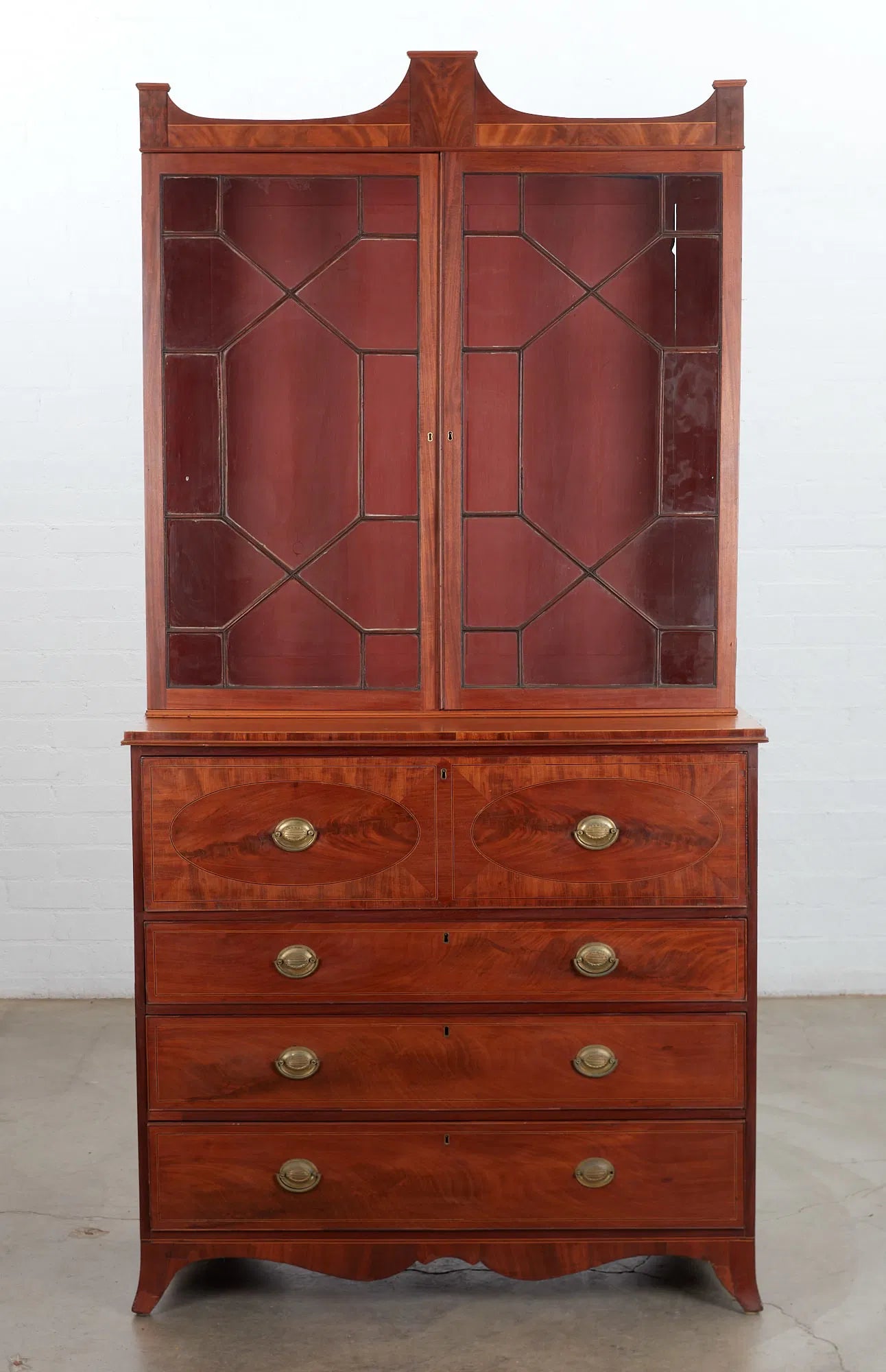 AF5-023: Early 19th Century American Federal Inlaid Mahogany Secretary Bookcase
