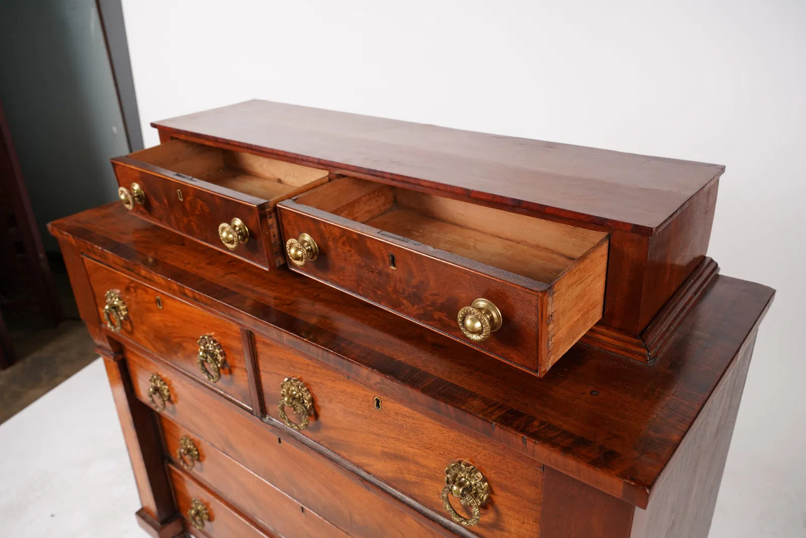 AF4-011: Antique American Late Classical Mahogany Chest of Drawers Circa 1840