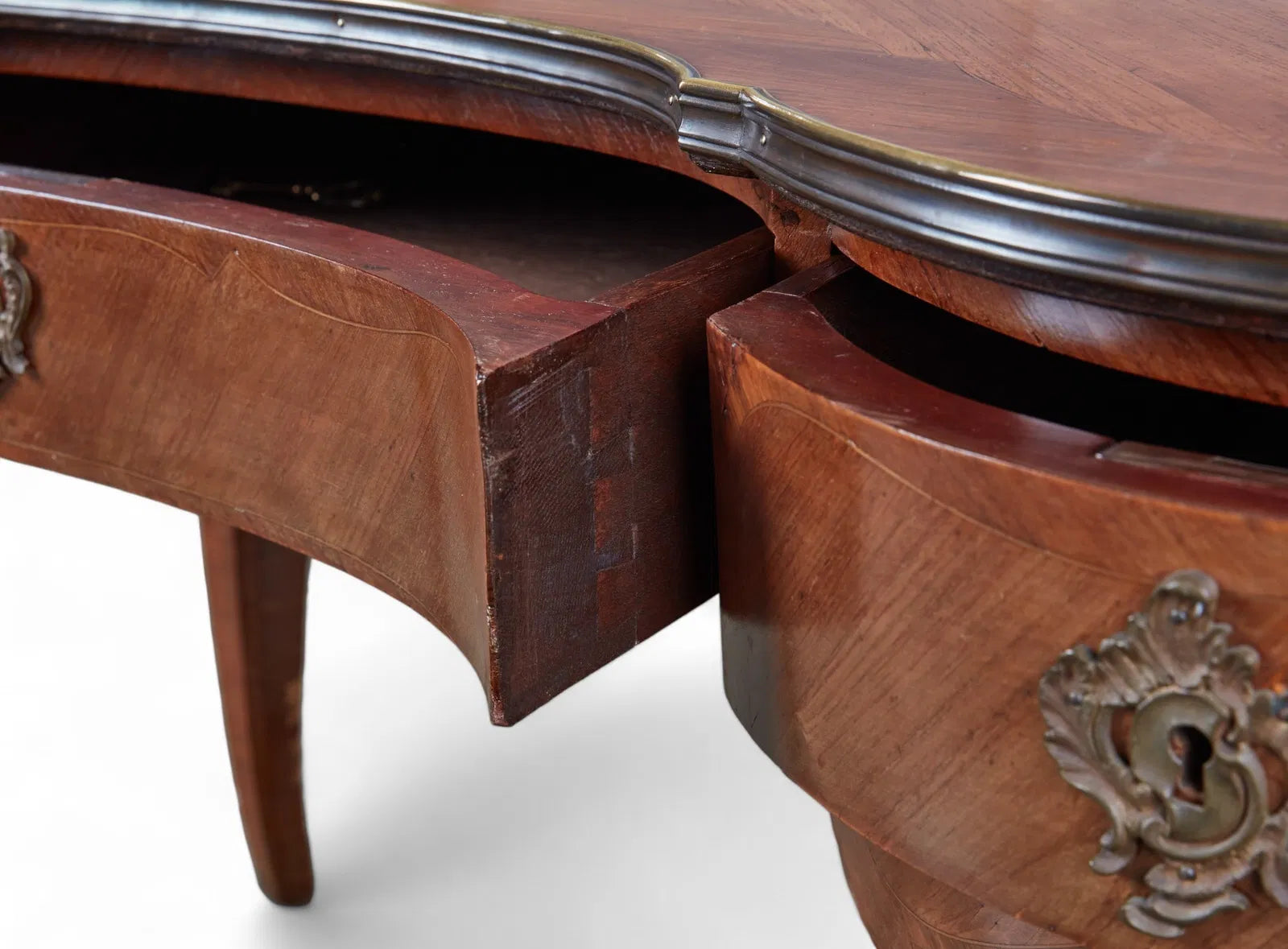 AF5-034: Antique Circa 1900 Louis XV Kingwood Parquetry Bureau a Rognon Desk With Gilt Bronze Mounts