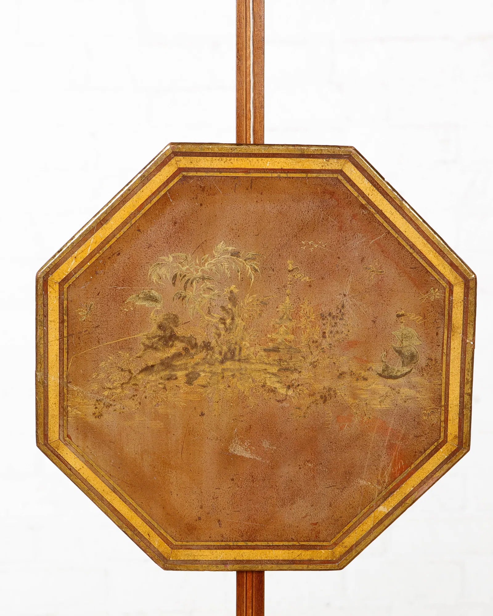 AF10-007: 18th Century English Regency Counterbalance Fire Screen With Chinoiserie Decoration