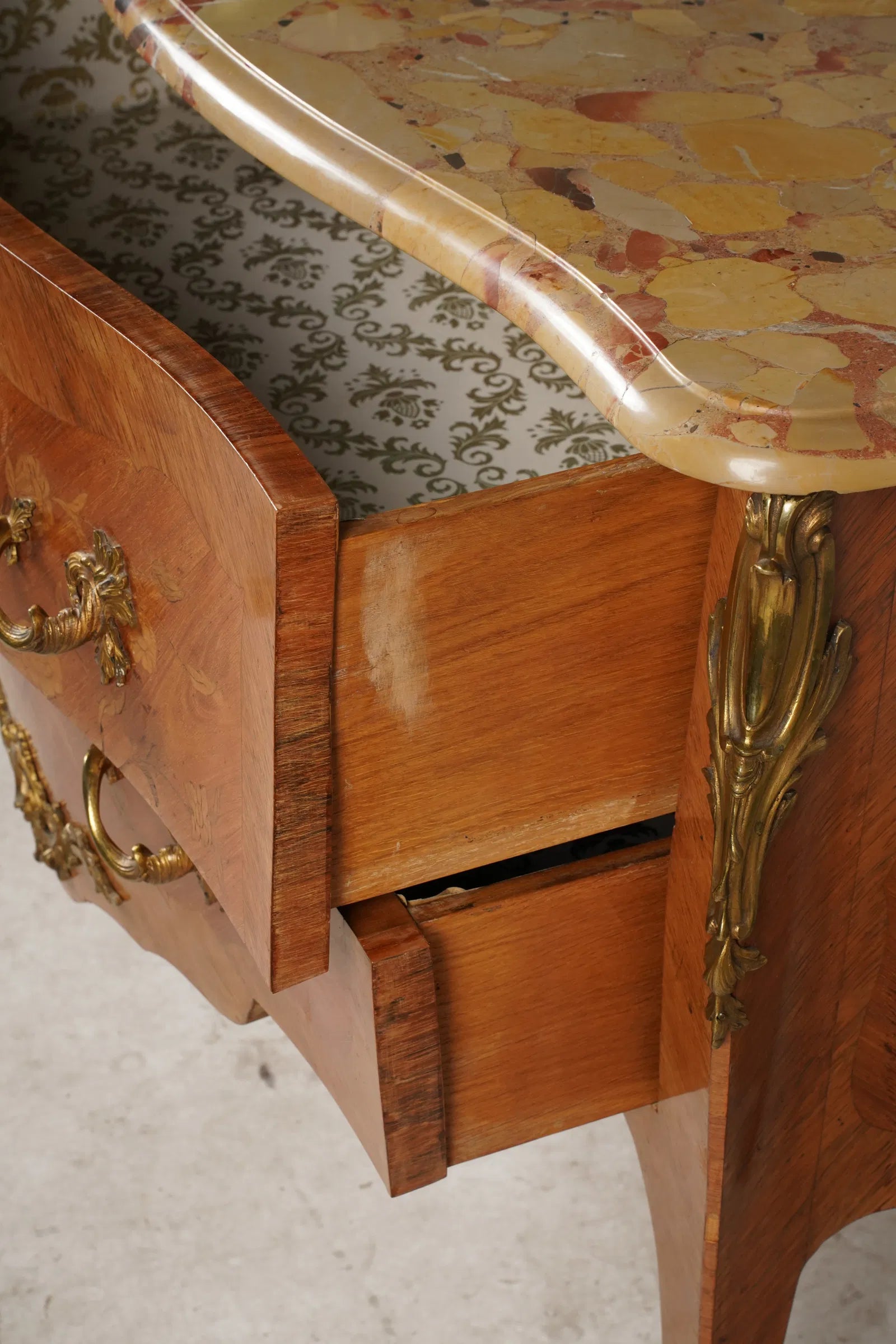 AF4-014: Antique Early 20th Century Louis XV Kingwood Marble Top Bombe Chest of Drawers