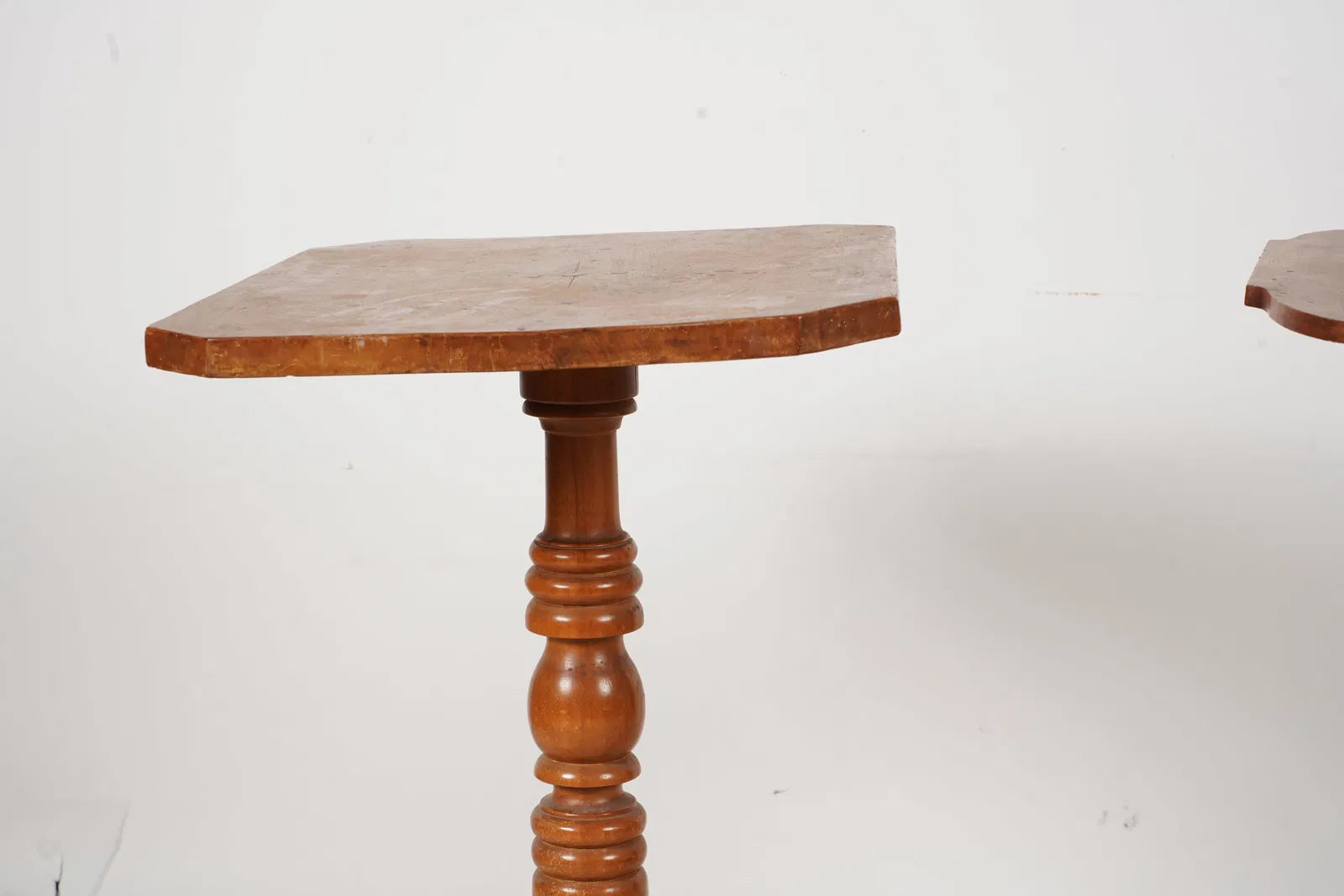 AF1-051: Antique 18th Century American Federal Fruitwood Candle Stand