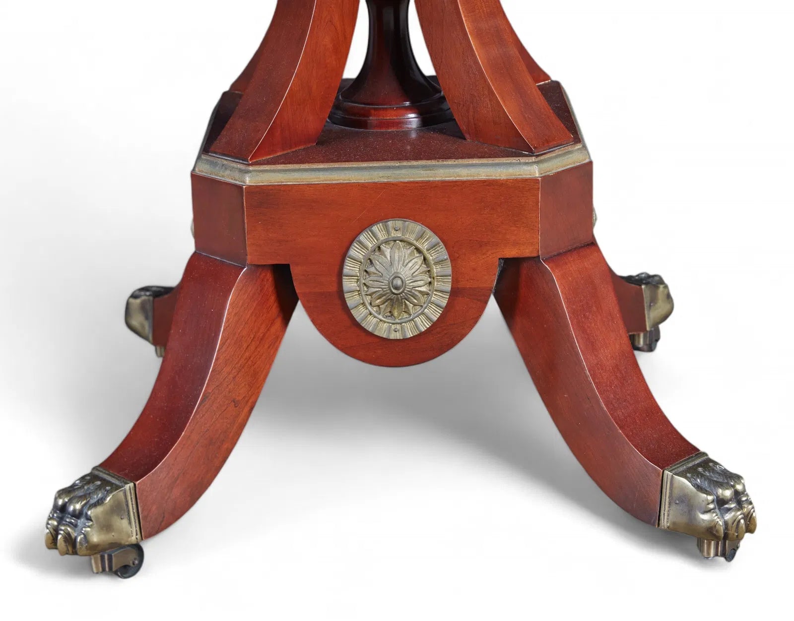 AF1-057: John Widdicomb Neoclassical Pedestal Inlaid Mahogany Extension Dining Table 20th Century