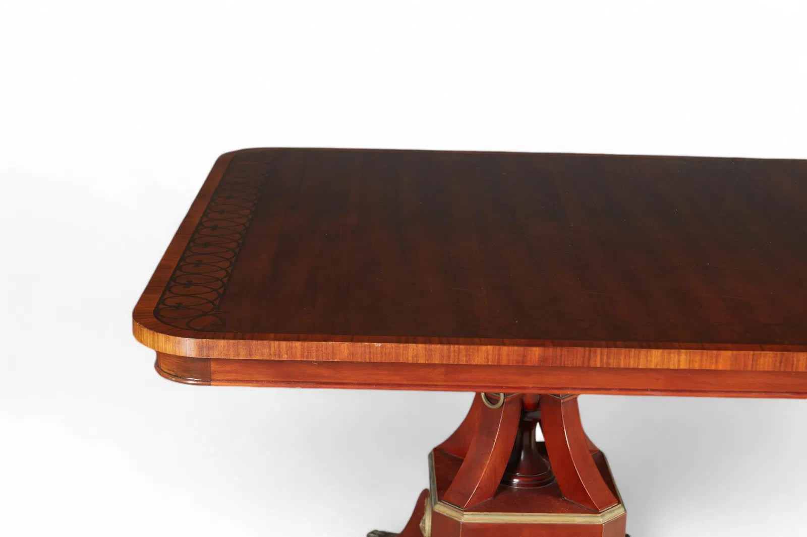 AF1-057: John Widdicomb Neoclassical Pedestal Inlaid Mahogany Extension Dining Table 20th Century