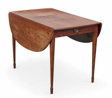 Antique American Federal Mahogany Drop Leaf Dining Table Early 19th Century  | Work of Man