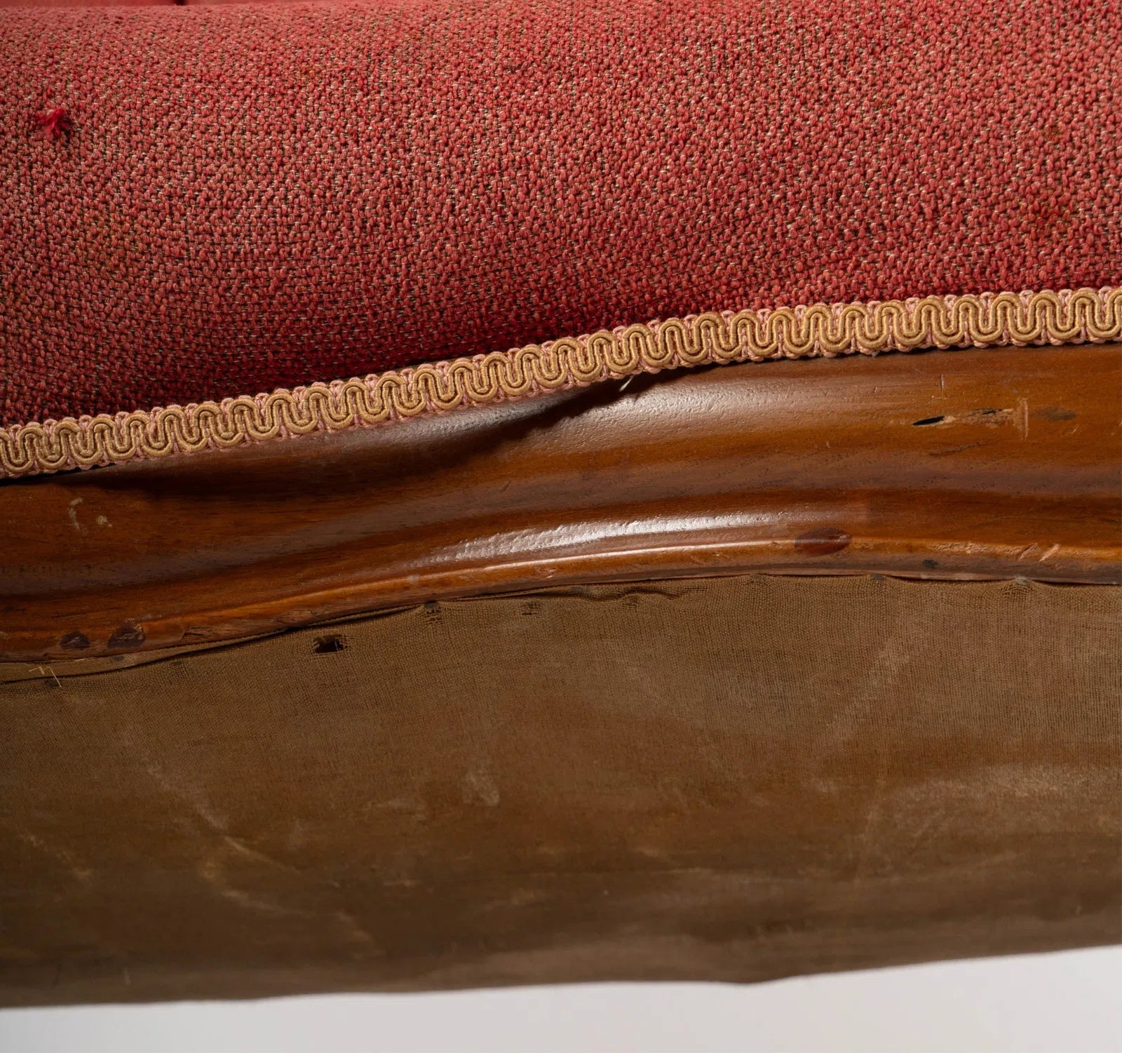 AF2-272: Antique Victorian Rococo Revival Carved Walnut Upholstered  Settee Late 19th Century