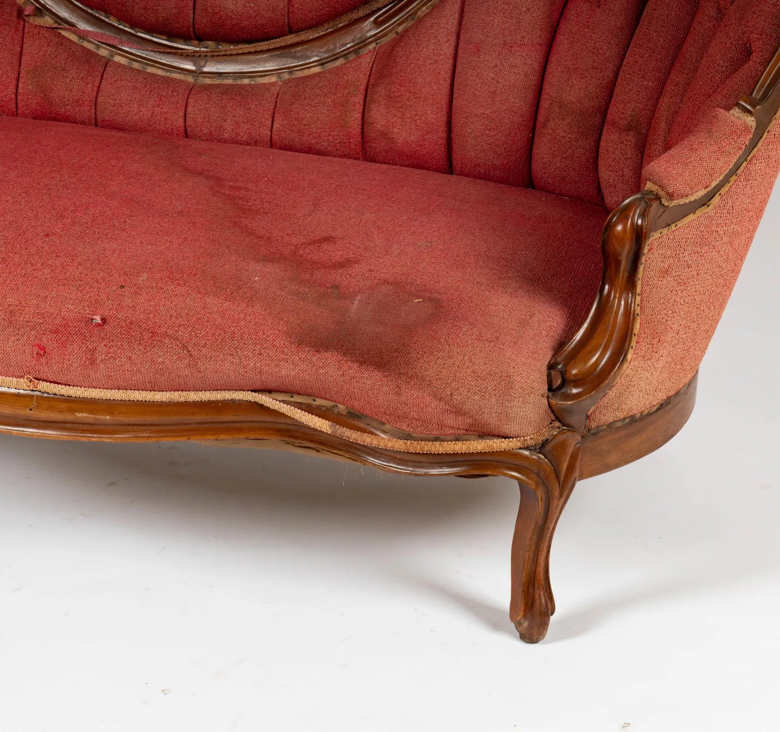 AF2-272: Antique Victorian Rococo Revival Carved Walnut Upholstered  Settee Late 19th Century