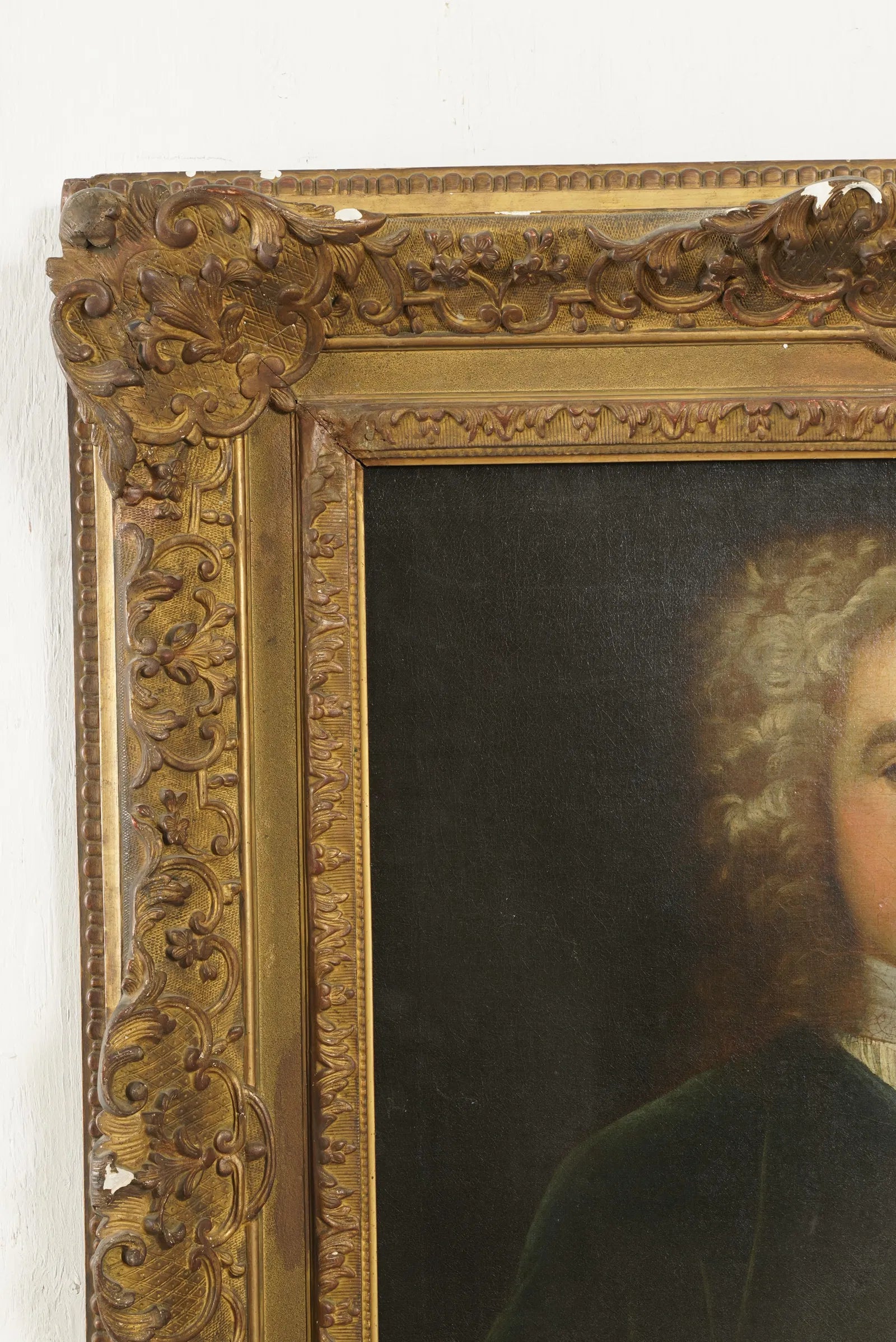 AW946: Antique French Portrait of a Fine Gentleman Oil on Canvas Painting Late 18th Century