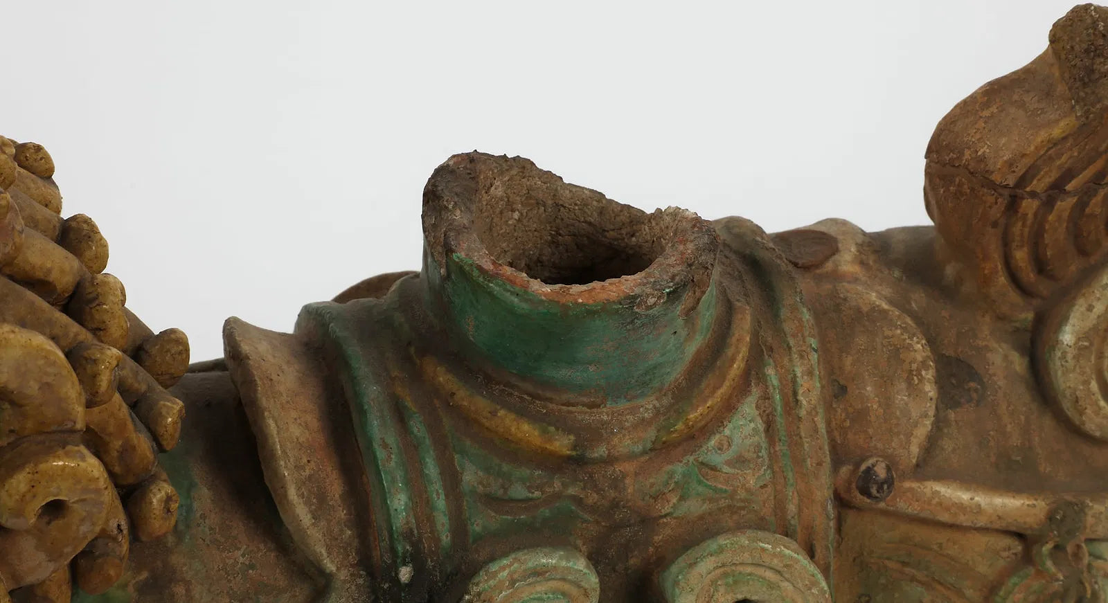 DA5-026: Antique Chinese Sancai Glazed Guardian Lion Roof Tile Late Ming Dynasty