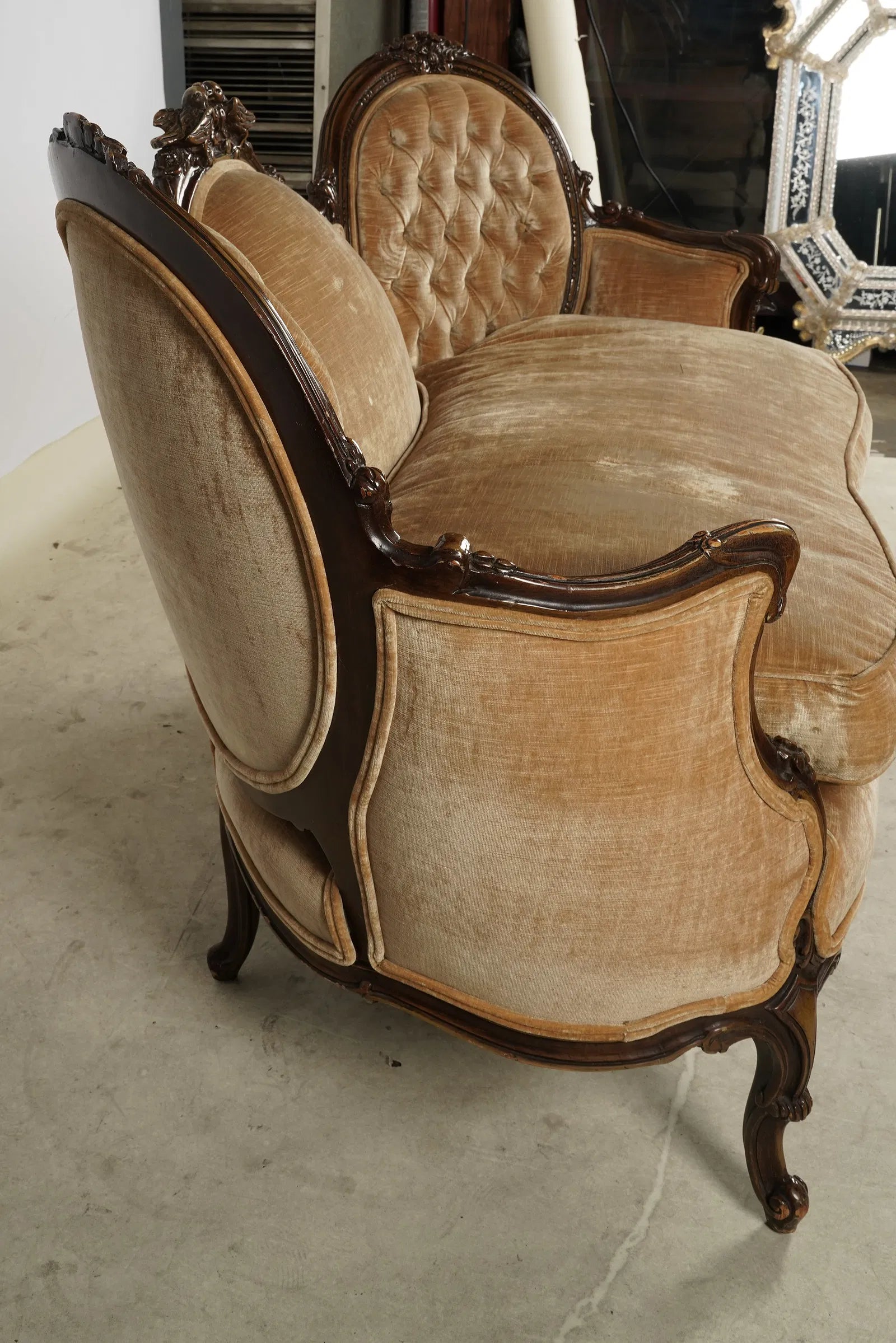 AF2-058: Antique Pair Victorian Walnut Settees With Velvet Upholstery