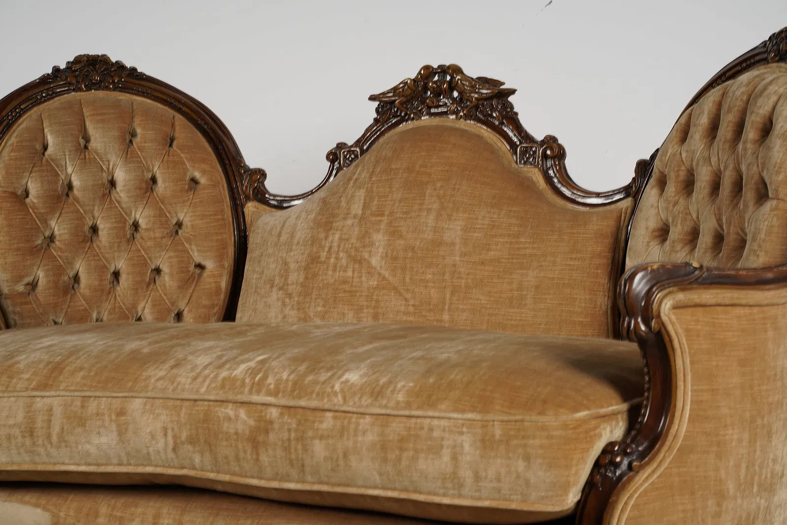AF2-058: Antique Pair Victorian Walnut Settees With Velvet Upholstery