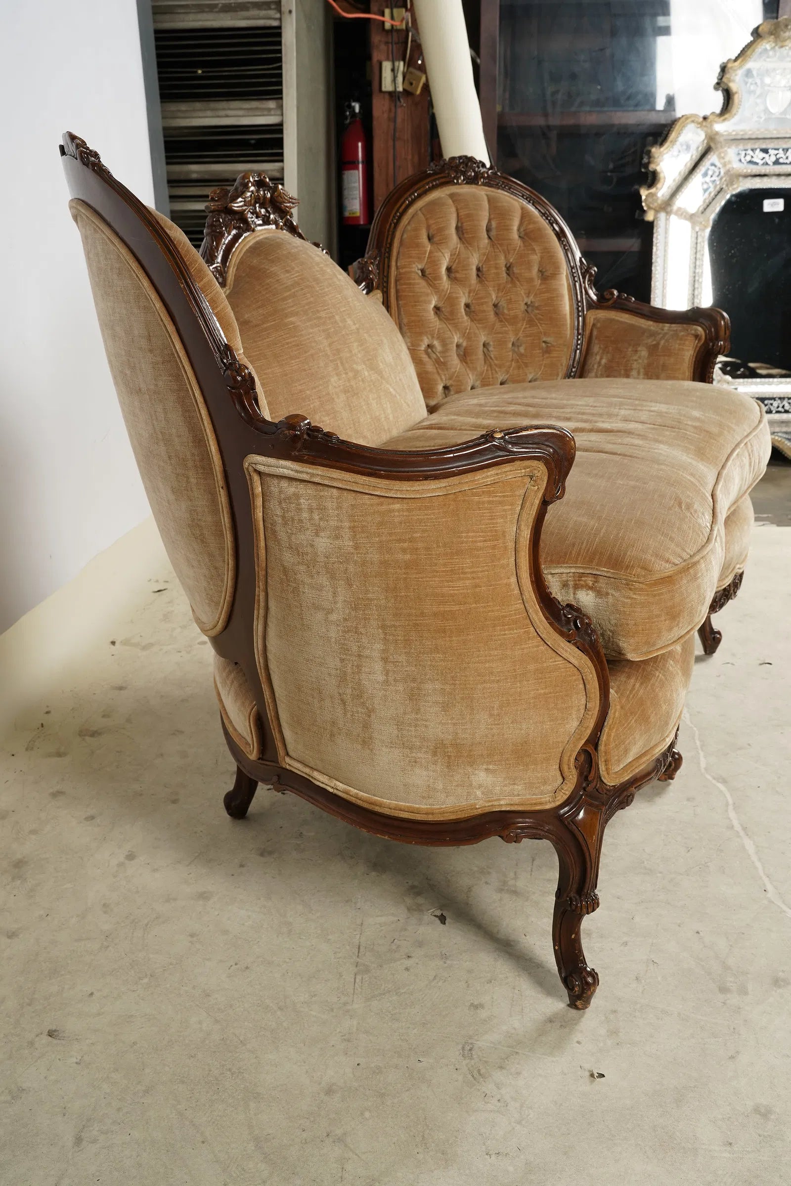 AF2-058: Antique Pair Victorian Walnut Settees With Velvet Upholstery