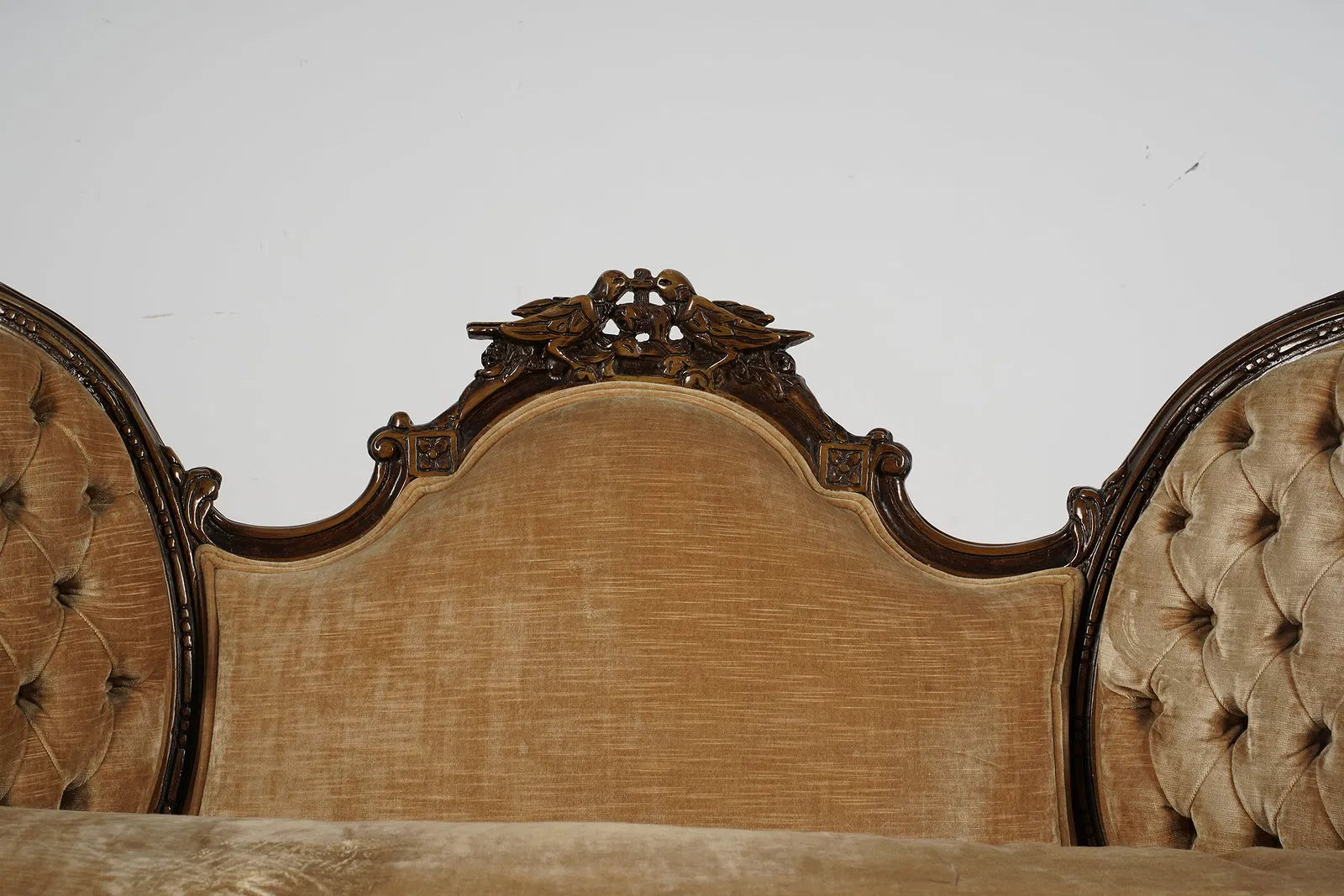 AF2-058: Antique Pair Victorian Walnut Settees With Velvet Upholstery