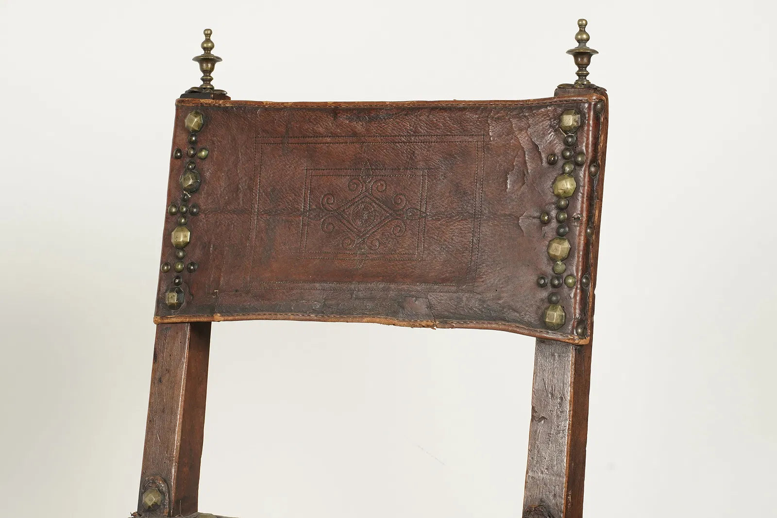 AF2-074: Antique Pair Spanish Colonial Tooled Leather Walnut Side Chairs Early 19th Century