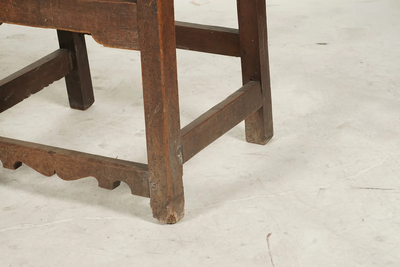 AF2-074: Antique Pair Spanish Colonial Tooled Leather Walnut Side Chairs Early 19th Century