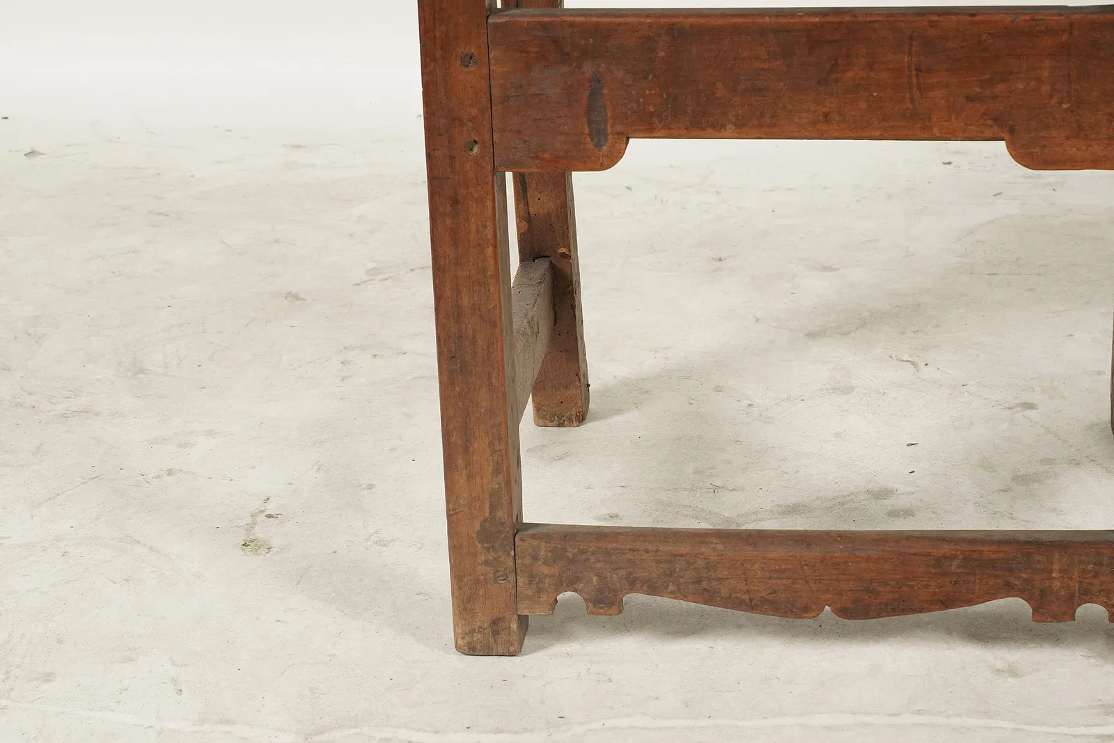 AF2-074: Antique Pair Spanish Colonial Tooled Leather Walnut Side Chairs Early 19th Century