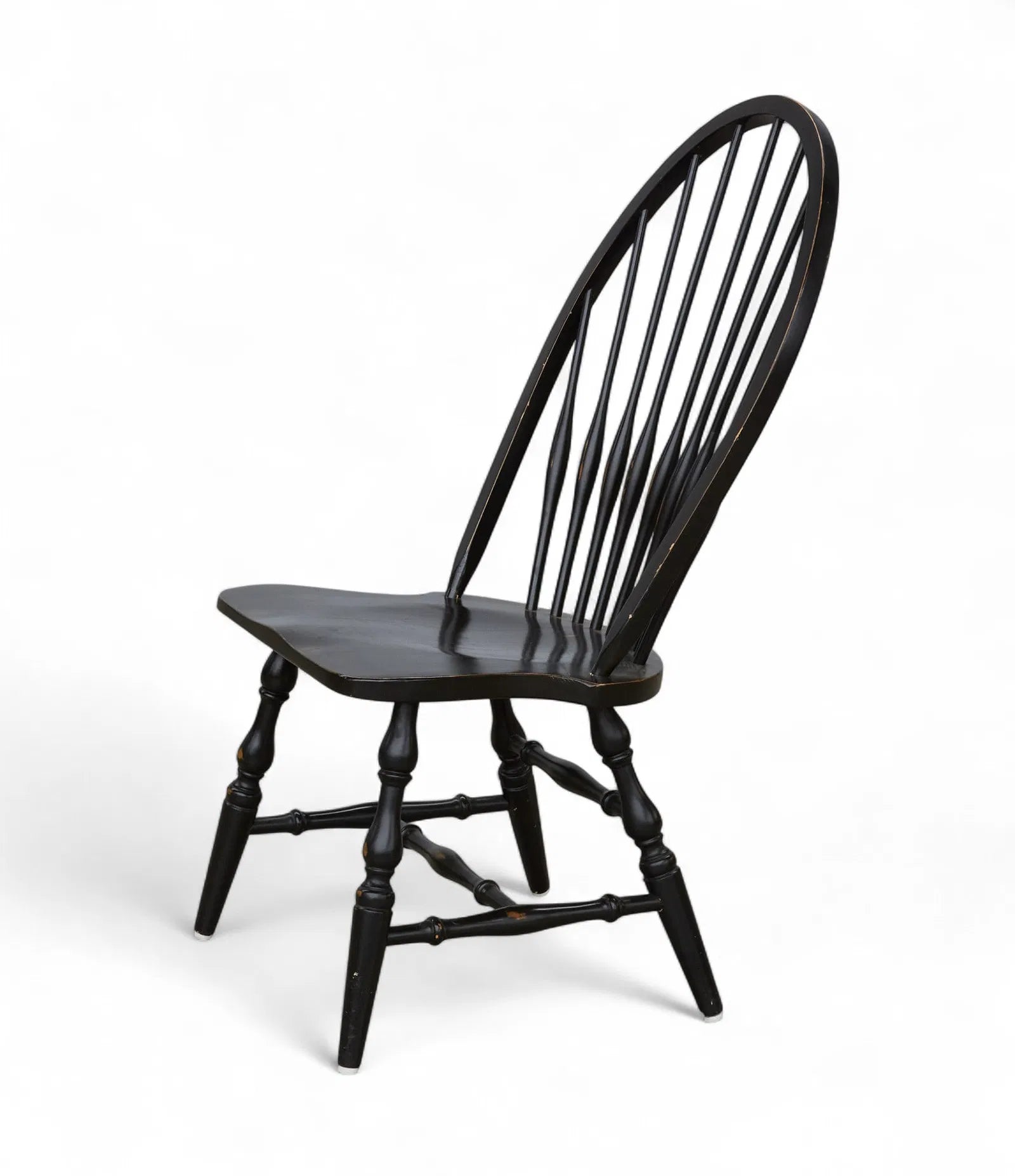 AF2-083: Amish Windsor Bow Back Chairs Set of Four Late 20th Century