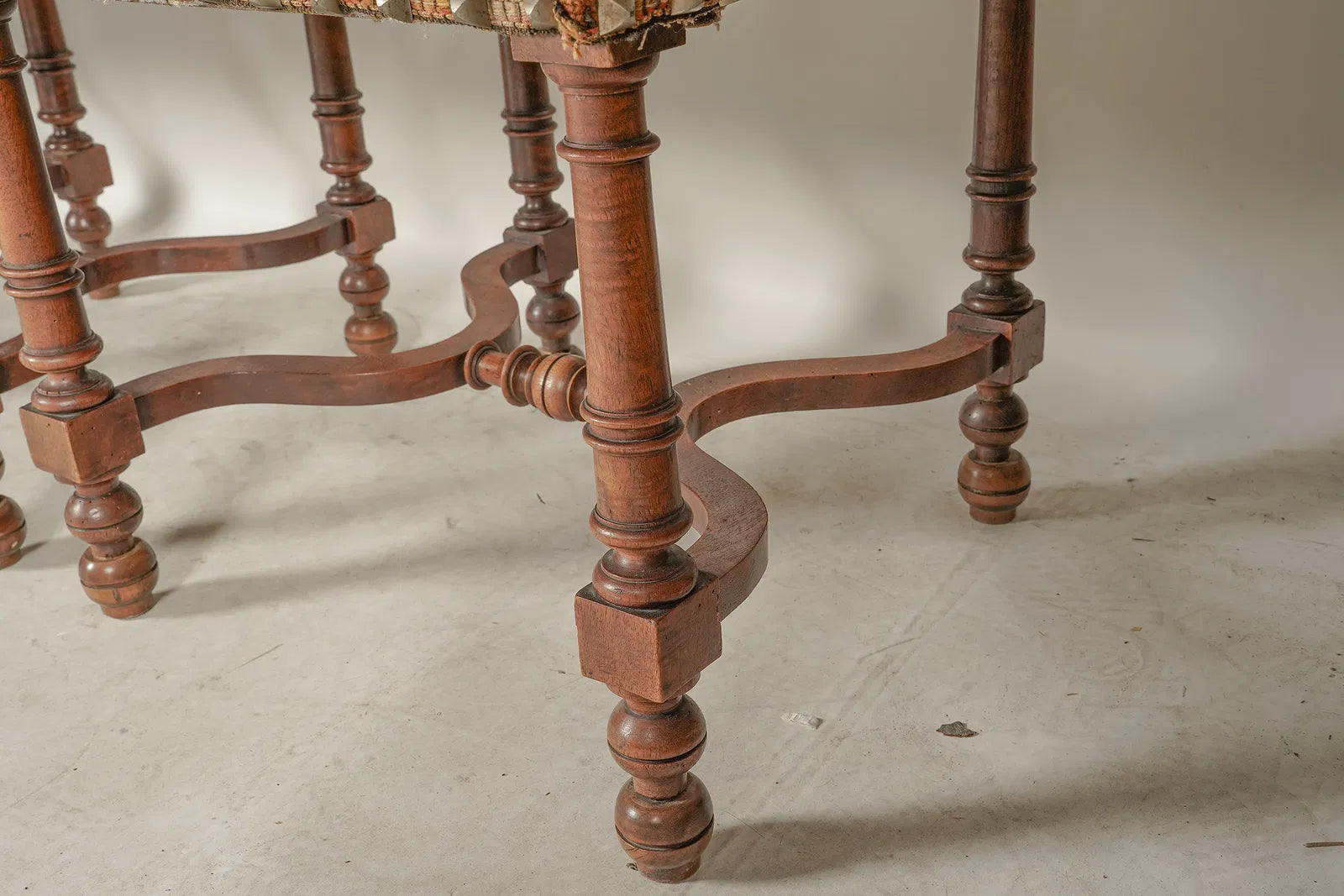 AF2-076: Antique Renaissance Revival Side Chairs With Needlepoint Upholstery Set of Four Late 19th Century