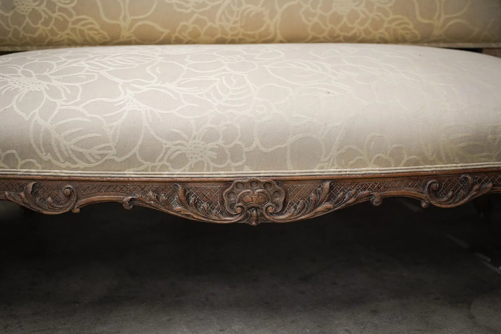 AF2-077: Antique Louis XV Carved Walnut Settee Late 18th Century
