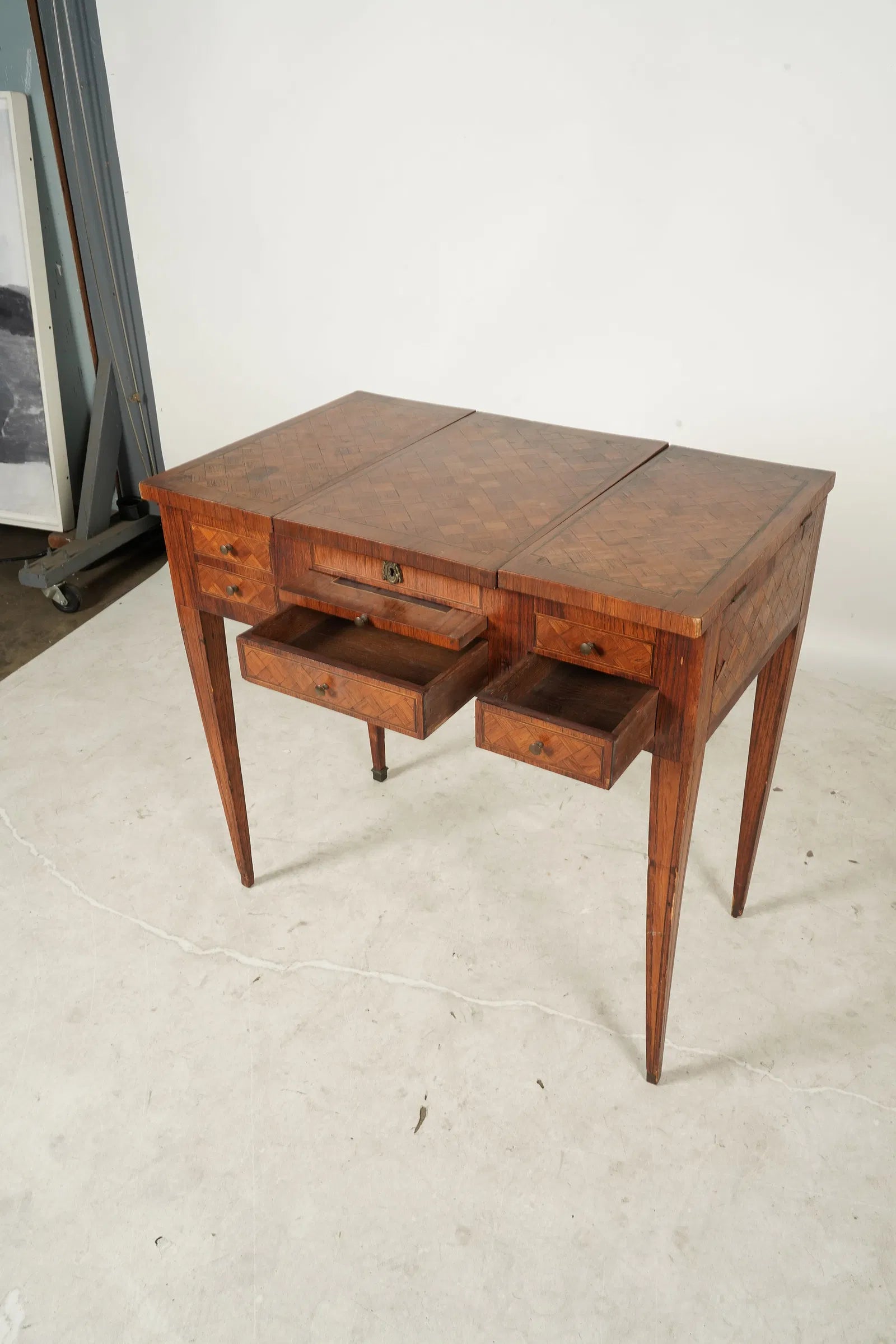 AF1-078: Antique French Poudreuse Vanity Table Early 19th Century