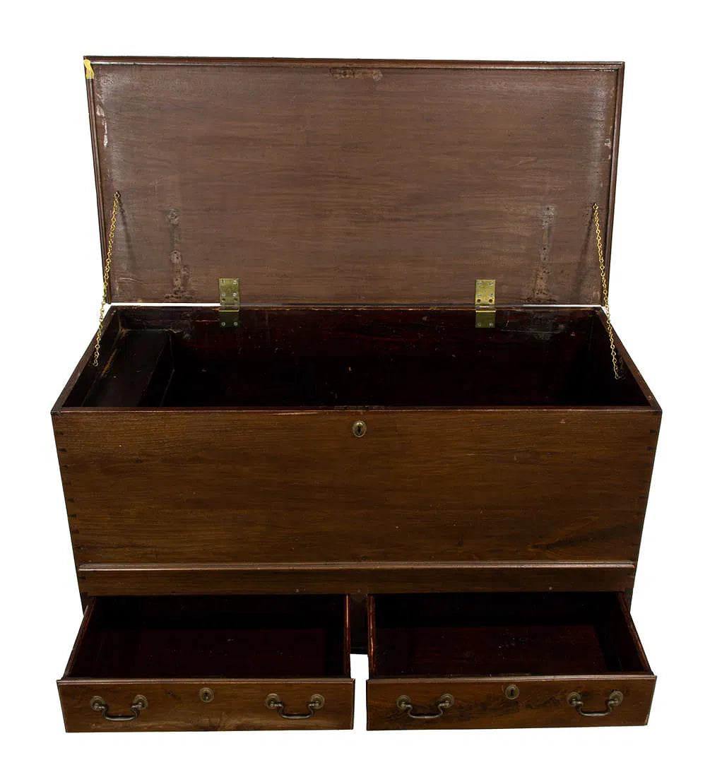 AF4-039: Antique English Chippendale Blanket Chest Late 18th Century