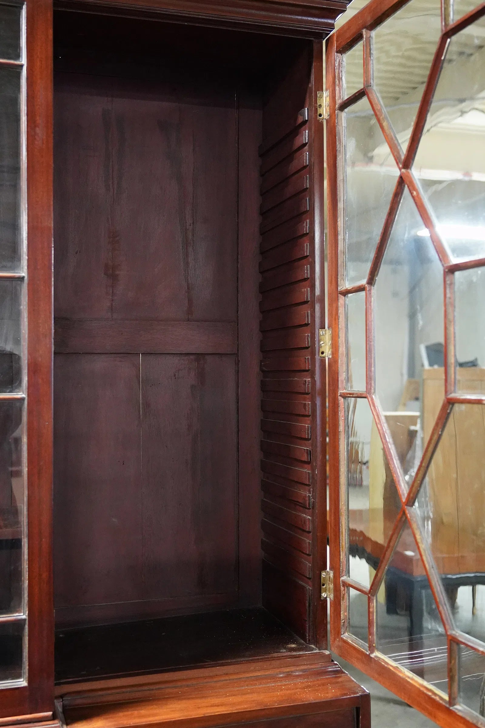 AF3-029: Antique Georgian Mahogany Breakfront Bookcase Bureau Late 18th Century