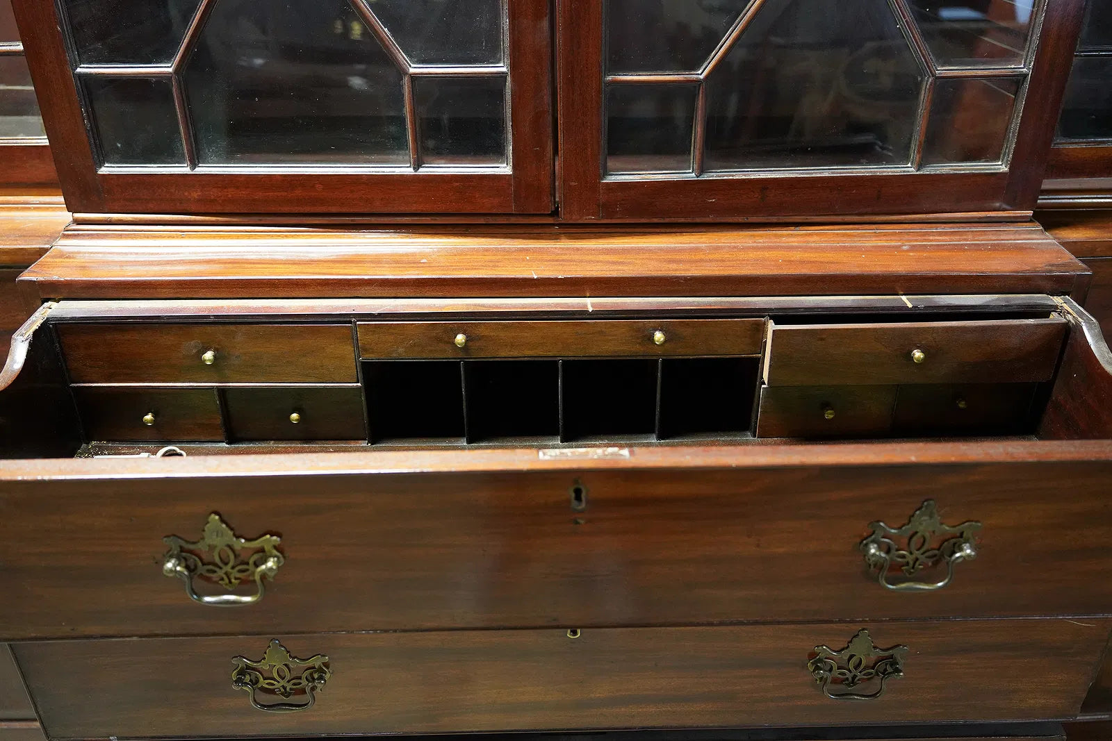 AF3-029: Antique Georgian Mahogany Breakfront Bookcase Bureau Late 18th Century