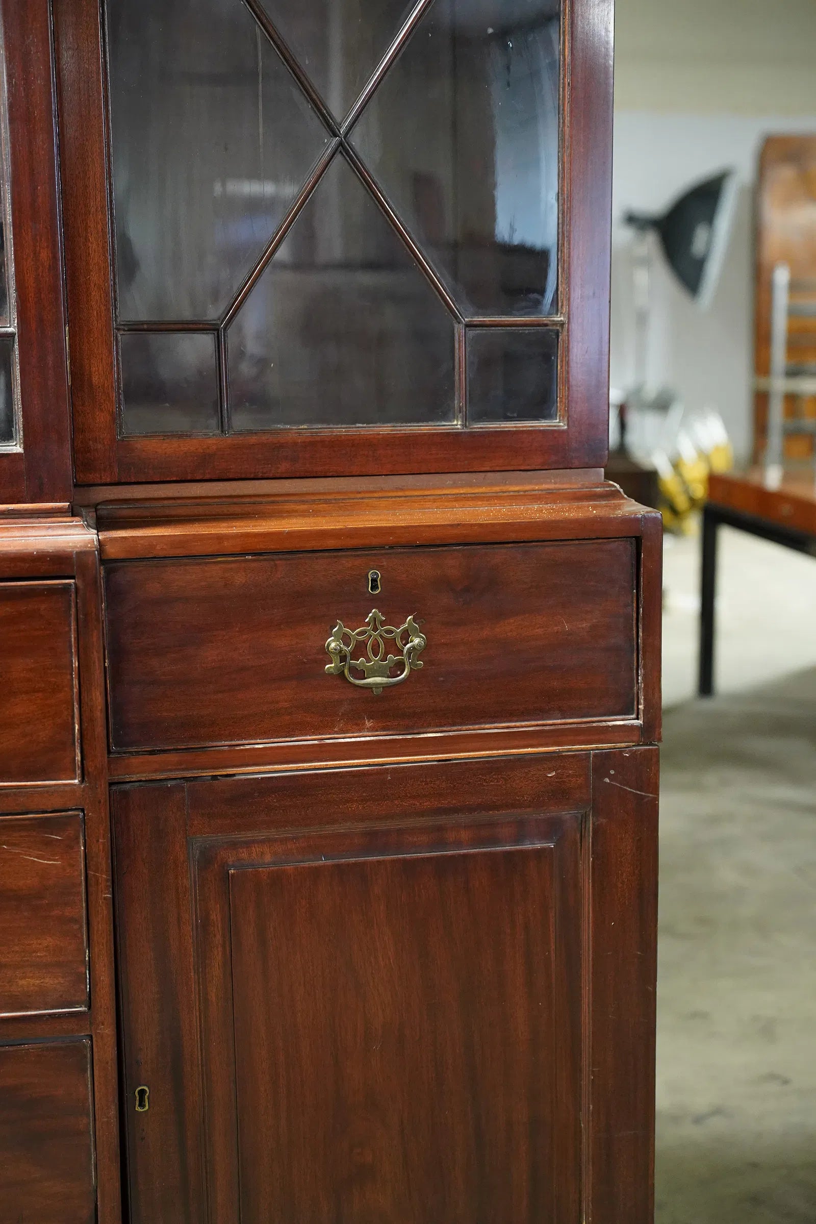 AF3-029: Antique Georgian Mahogany Breakfront Bookcase Bureau Late 18th Century