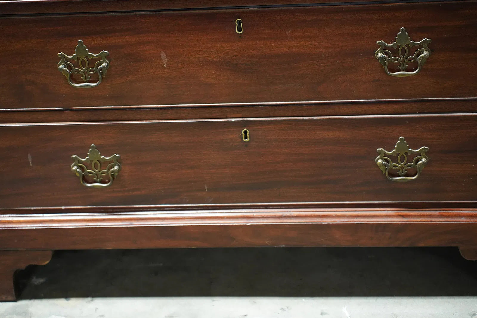 AF3-029: Antique Georgian Mahogany Breakfront Bookcase Bureau Late 18th Century